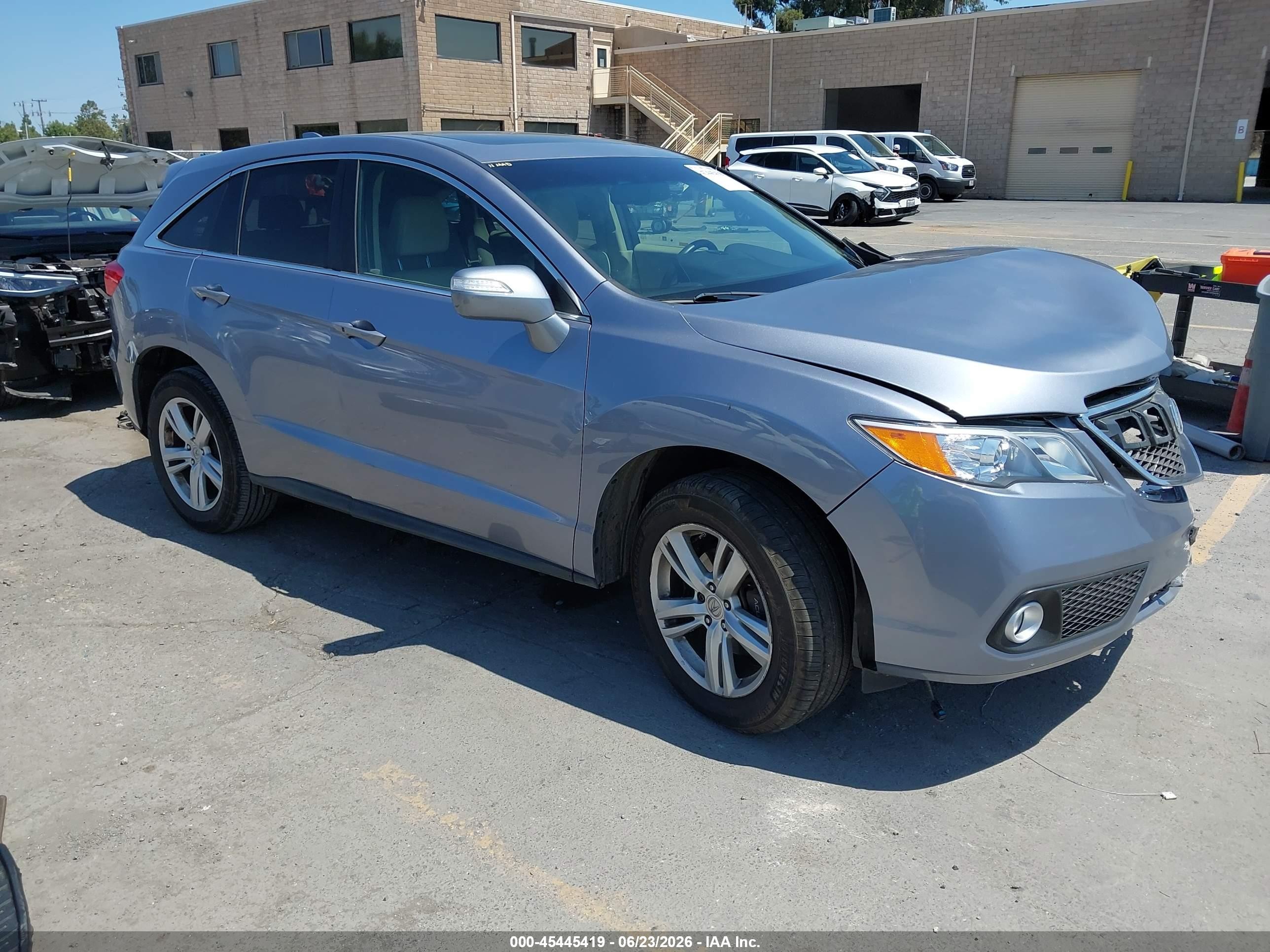 2014 Acura RDX Technology, VIN 5J8TB3H52EL015678 — Front end