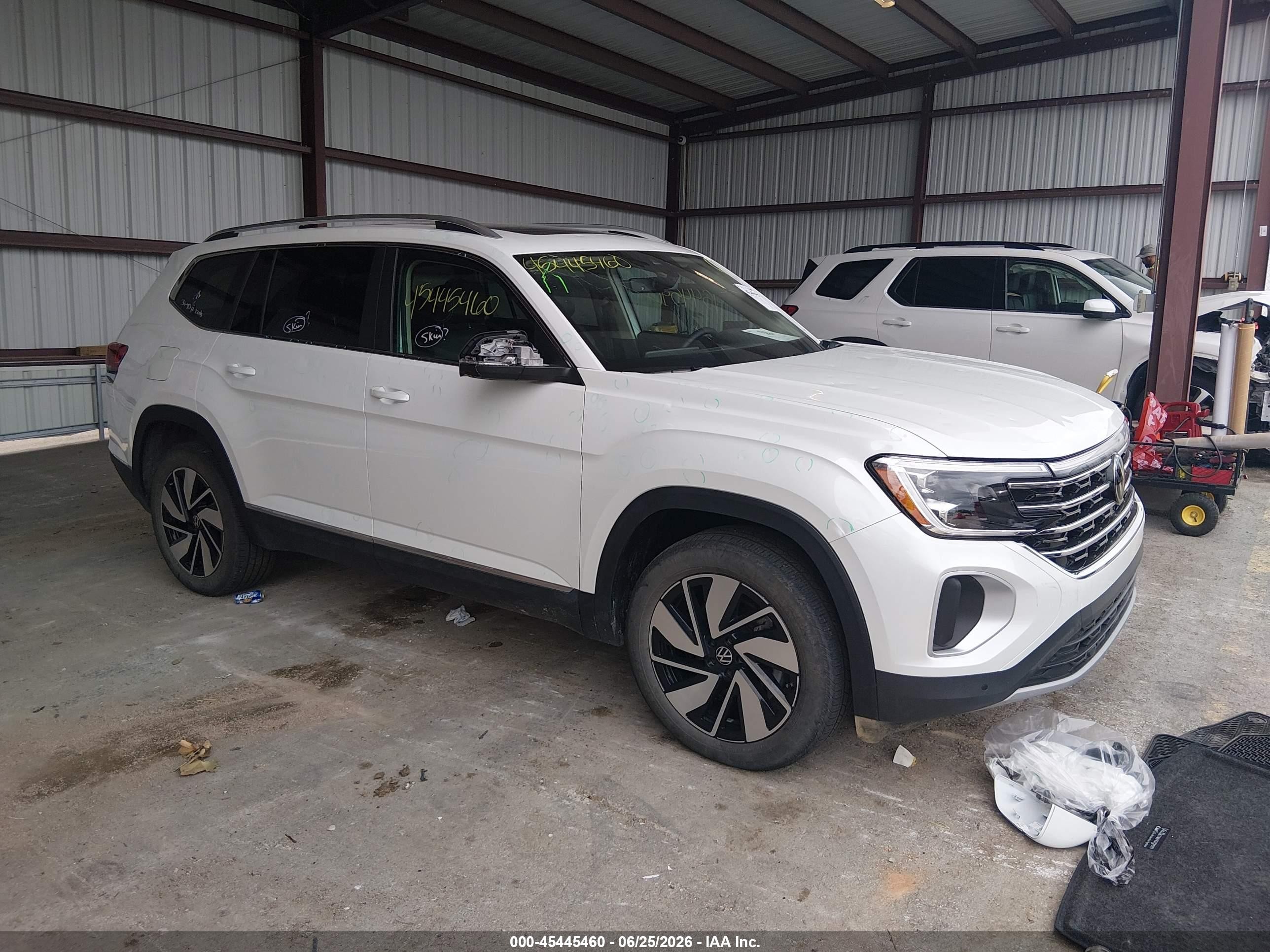 2024 Volkswagen Atlas SEL, VIN 1V2BR2CA5RC511440 — Storm