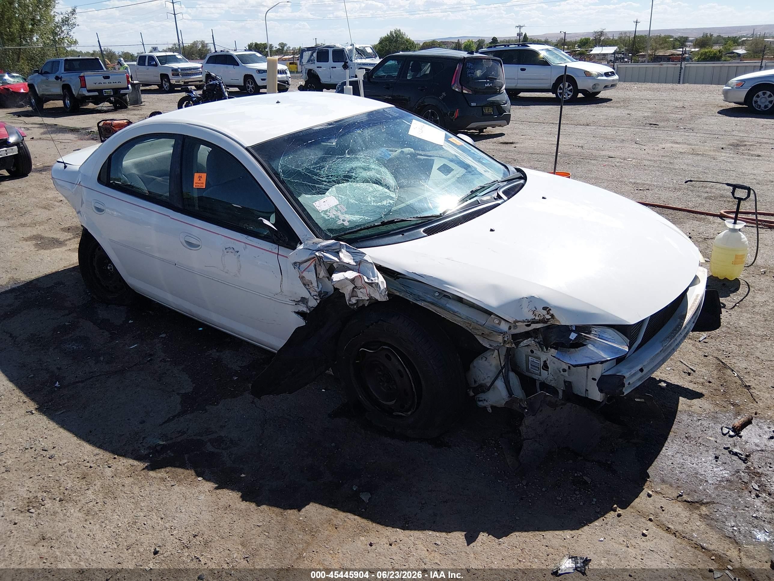 2005 Dodge Stratus SXT, VIN 1B3EL46T65N645110 — Not stated