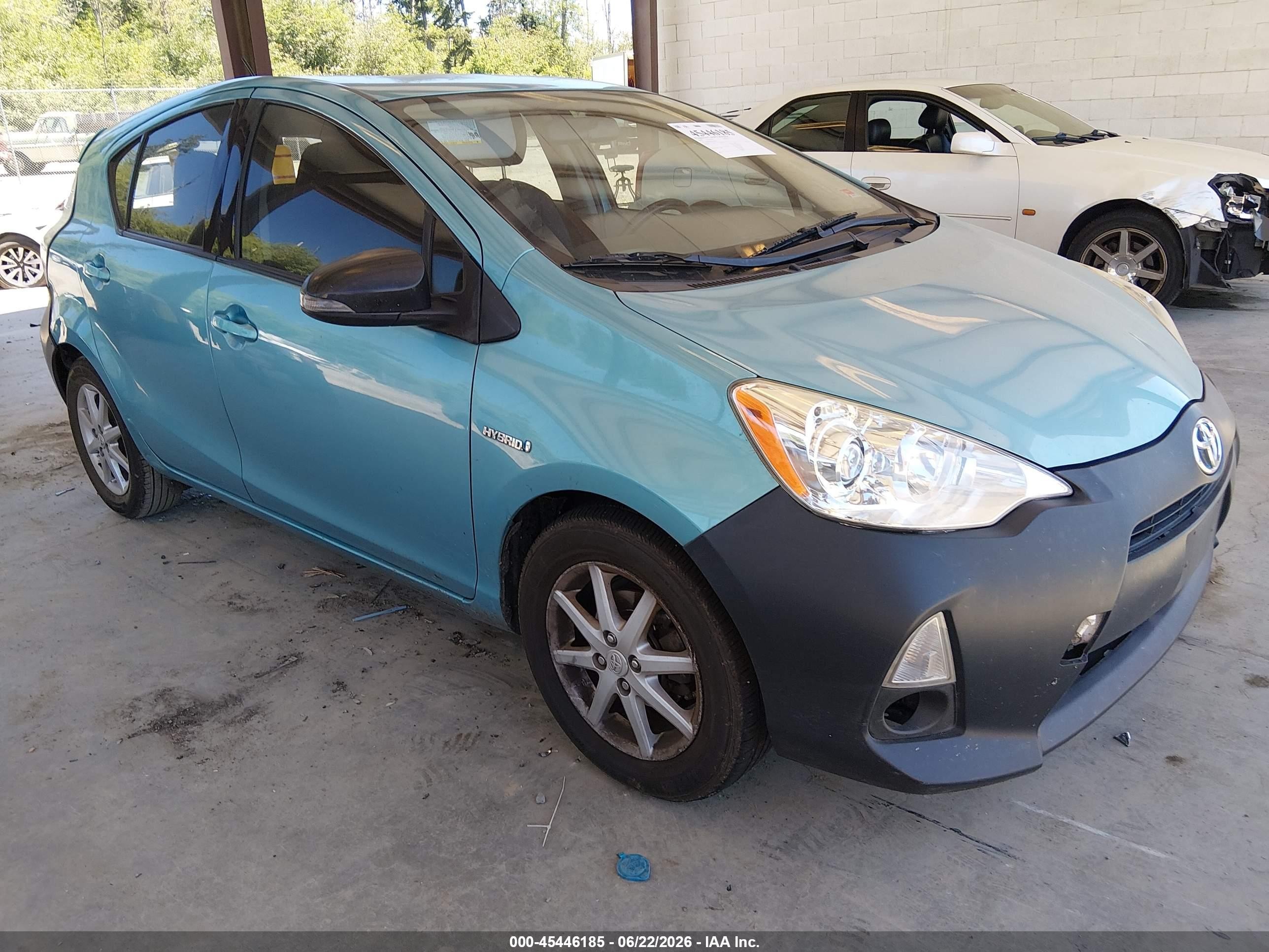 2014 Toyota Prius Three, VIN JTDKDTB32E1066993 — Rear end