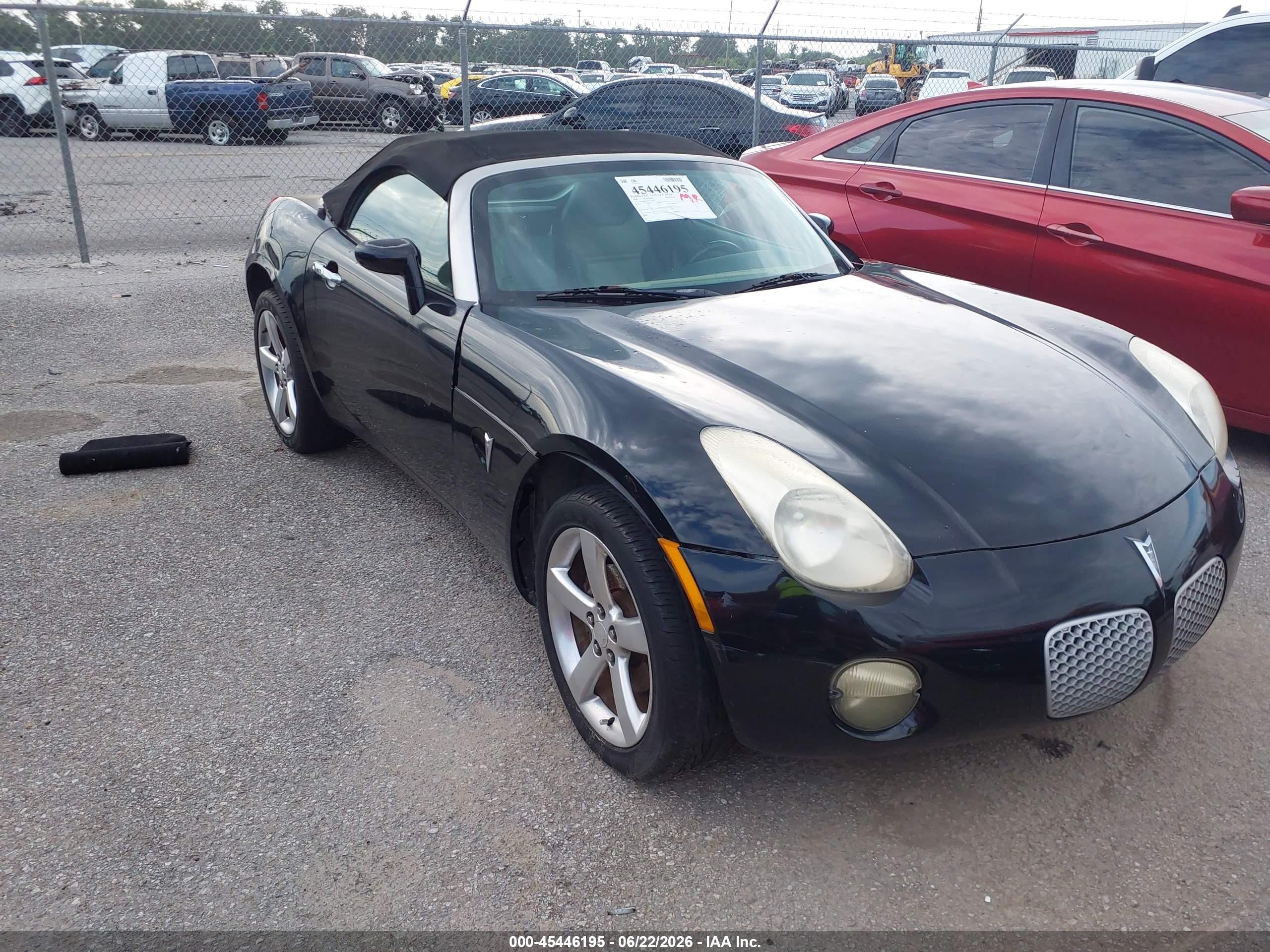 2006 Pontiac Solstice, VIN 1G2MB35B26Y115737 — Normal wear