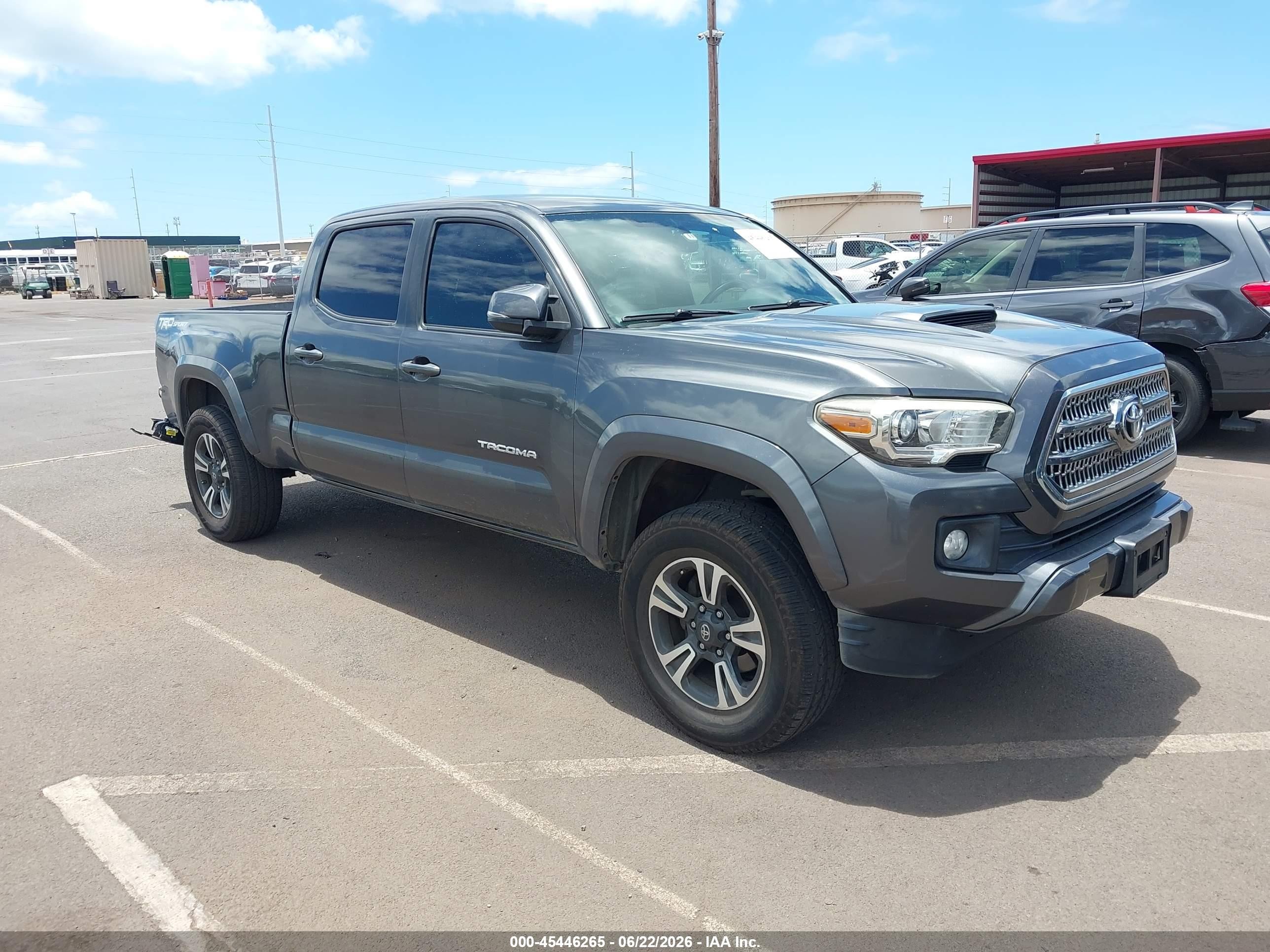 2016 Toyota Tacoma TRD Sport, VIN 3TMBZ5DNXGM003805 — Rear end