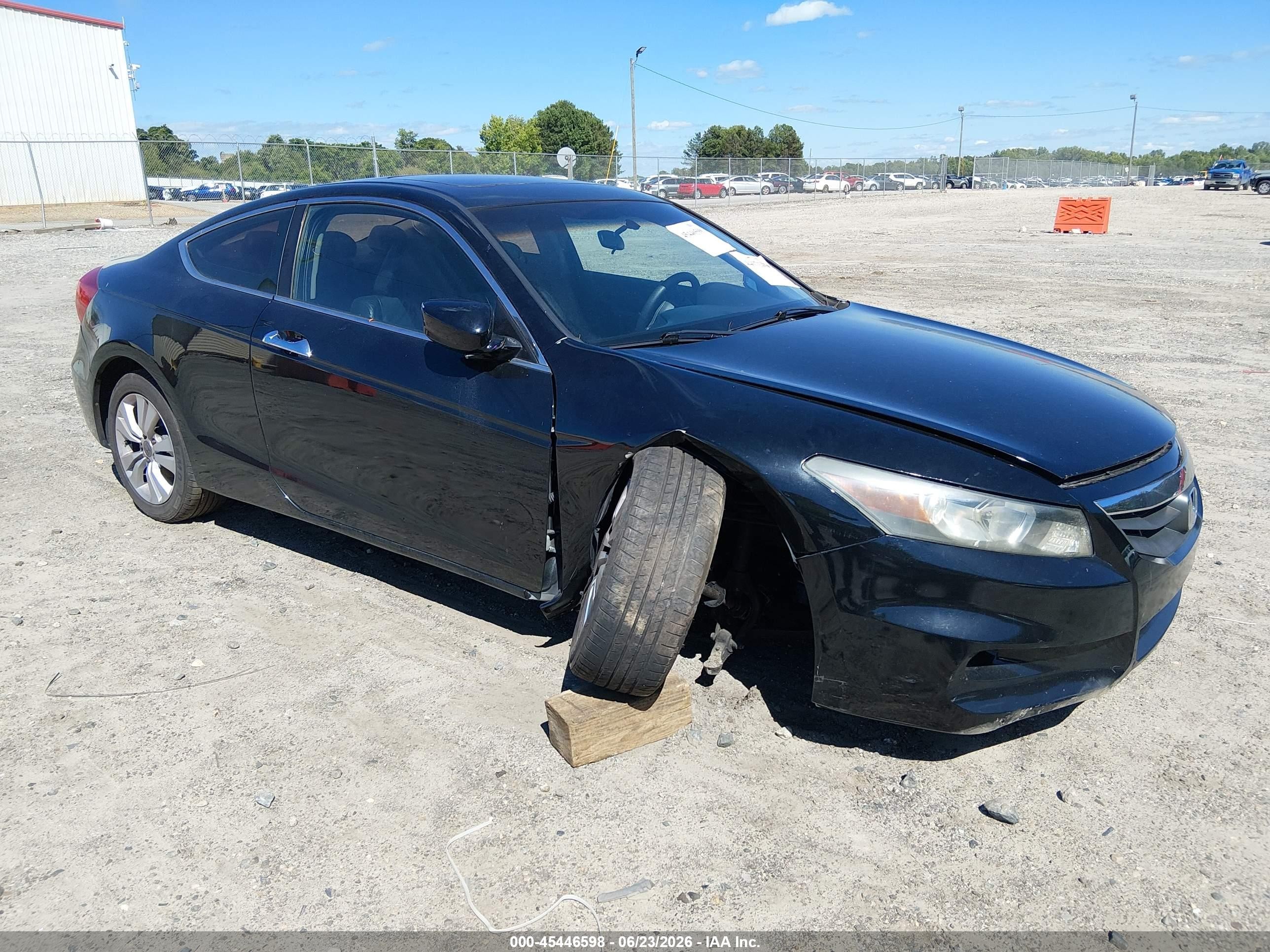 2012 Honda Accord EX-L, VIN 1HGCS2B81CA000269 — Undercarriage