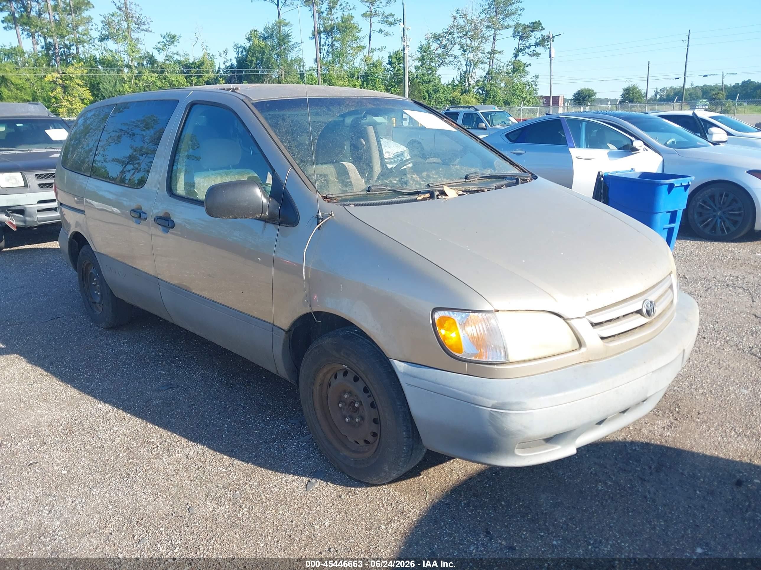 2001 Toyota Sienna CE, VIN 4T3ZF19C01U380172 — Normal wear