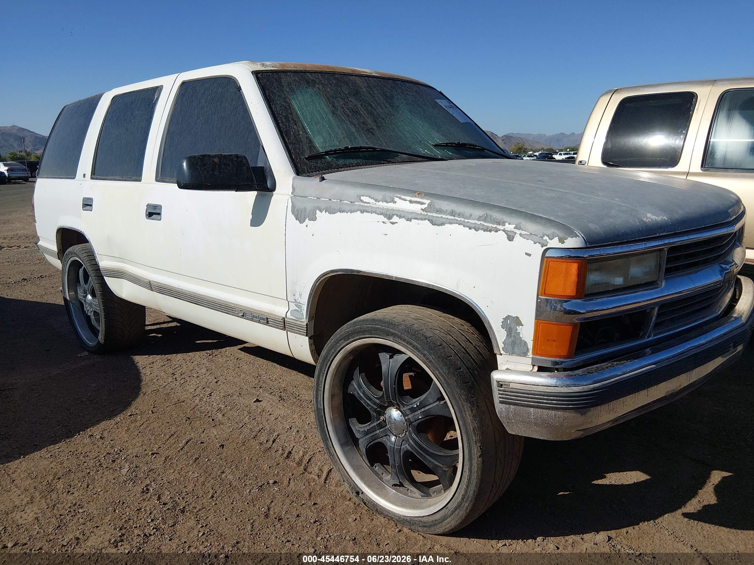 1996 Chevrolet Tahoe, VIN 1GNEK13R8TJ340924 — Обычный износ