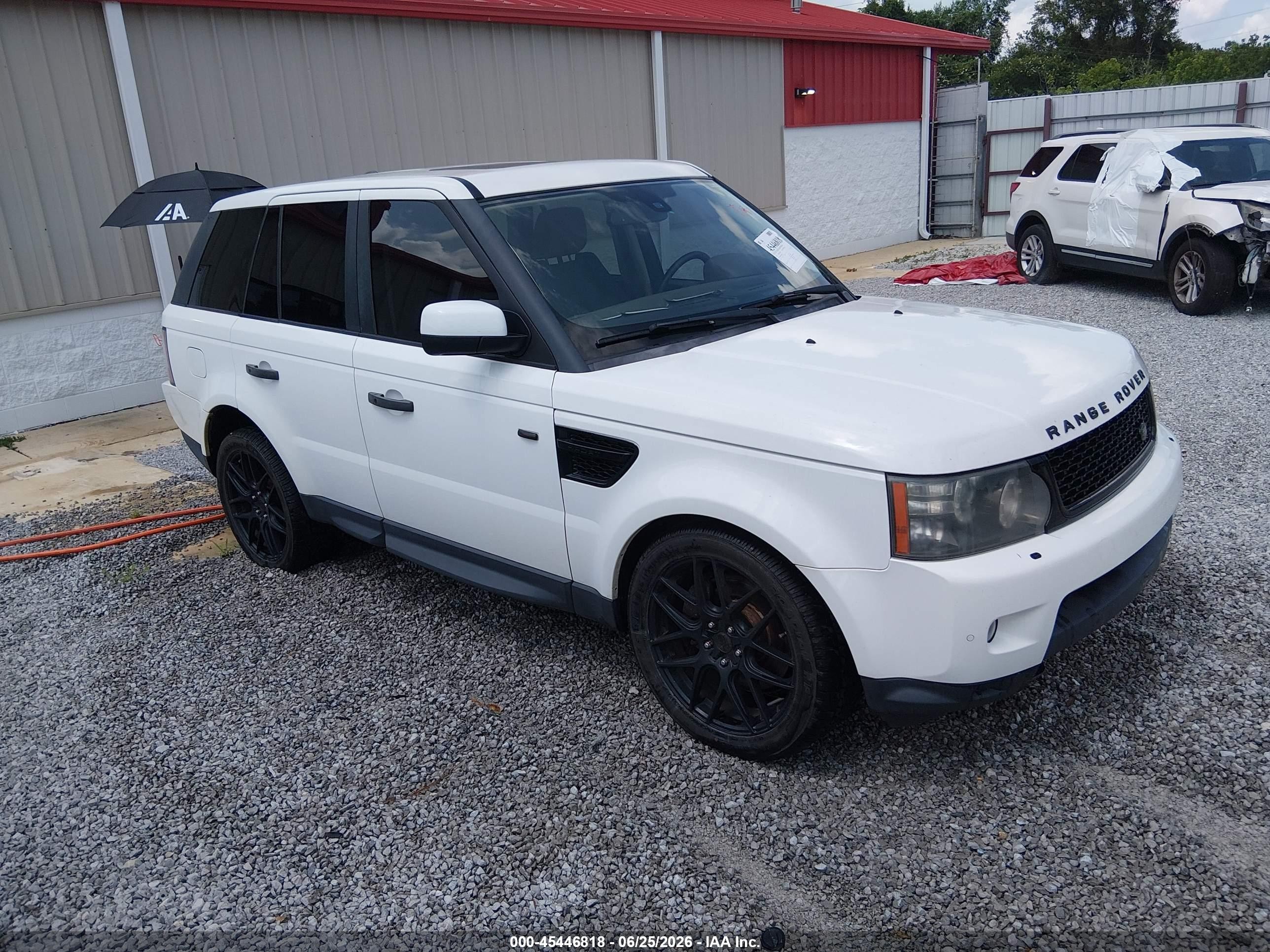 2011 Land Rover Range Rover Sport HSE Lux, VIN SALSK2D43BA266162 — Normal wear