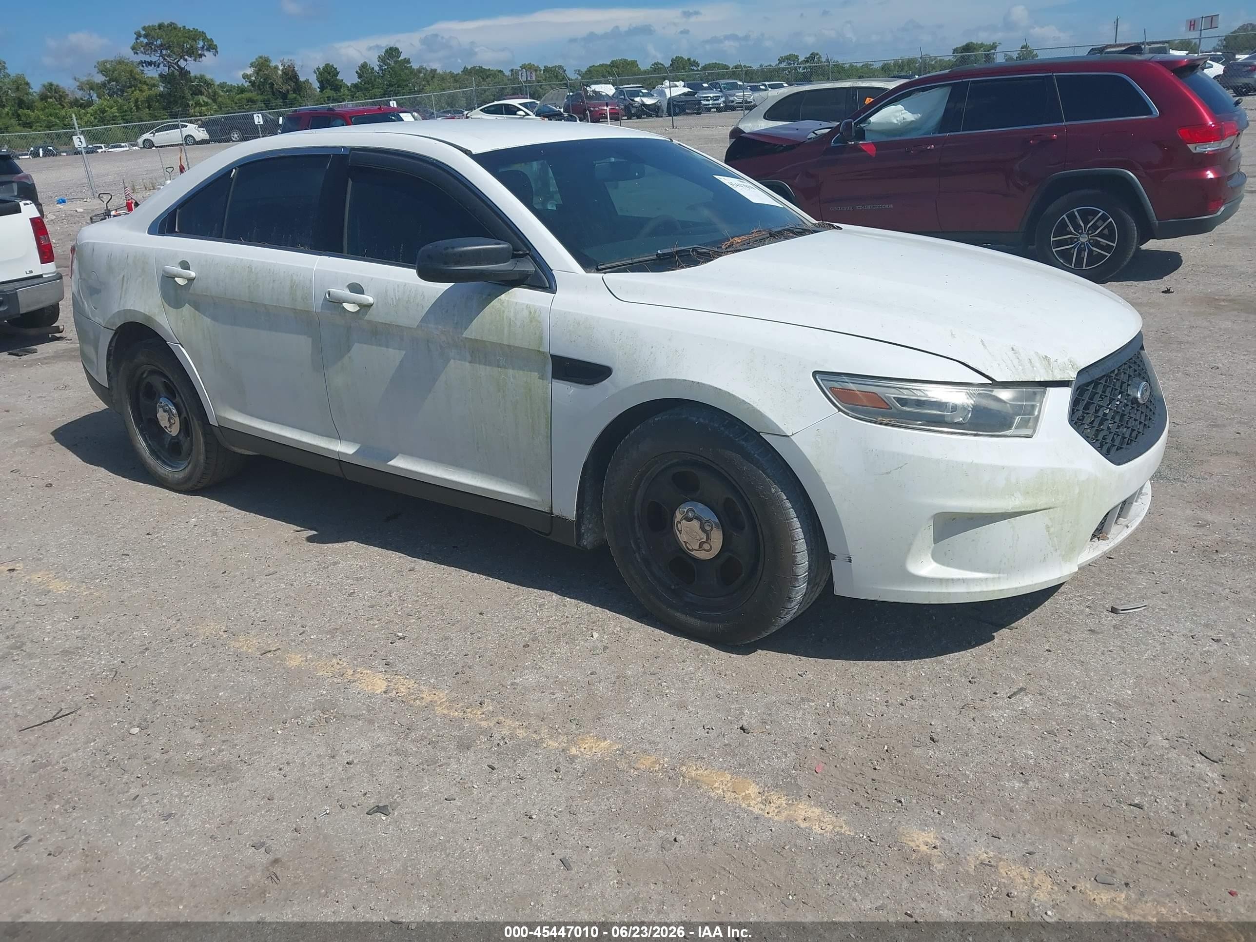 2014 Ford Police Interceptor, VIN 1FAHP2L84EG156431 — Normal wear