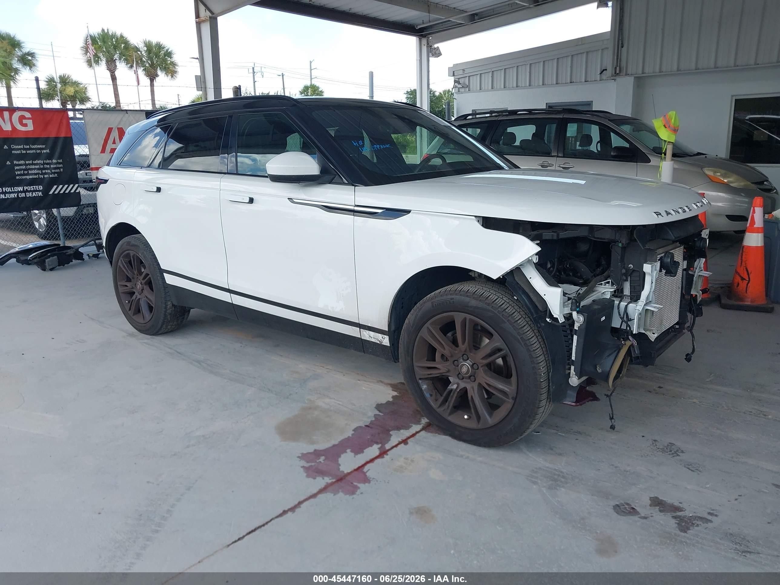 2020 Land Rover Range Rover Velar S, VIN SALYB2EX6LA286622 — Front end