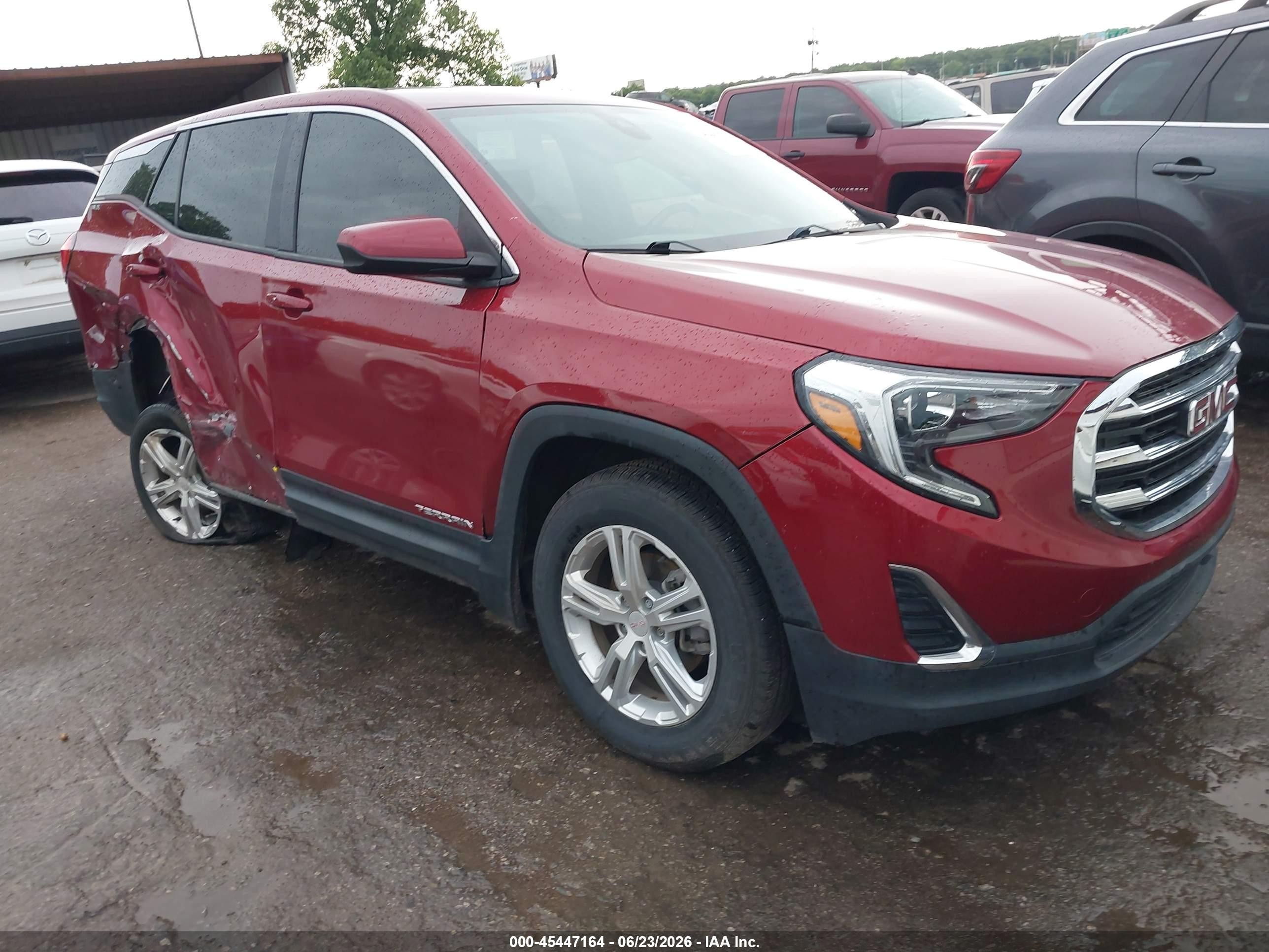 2020 GMC Terrain SLE, VIN 3GKALMEV8LL185868 — Side