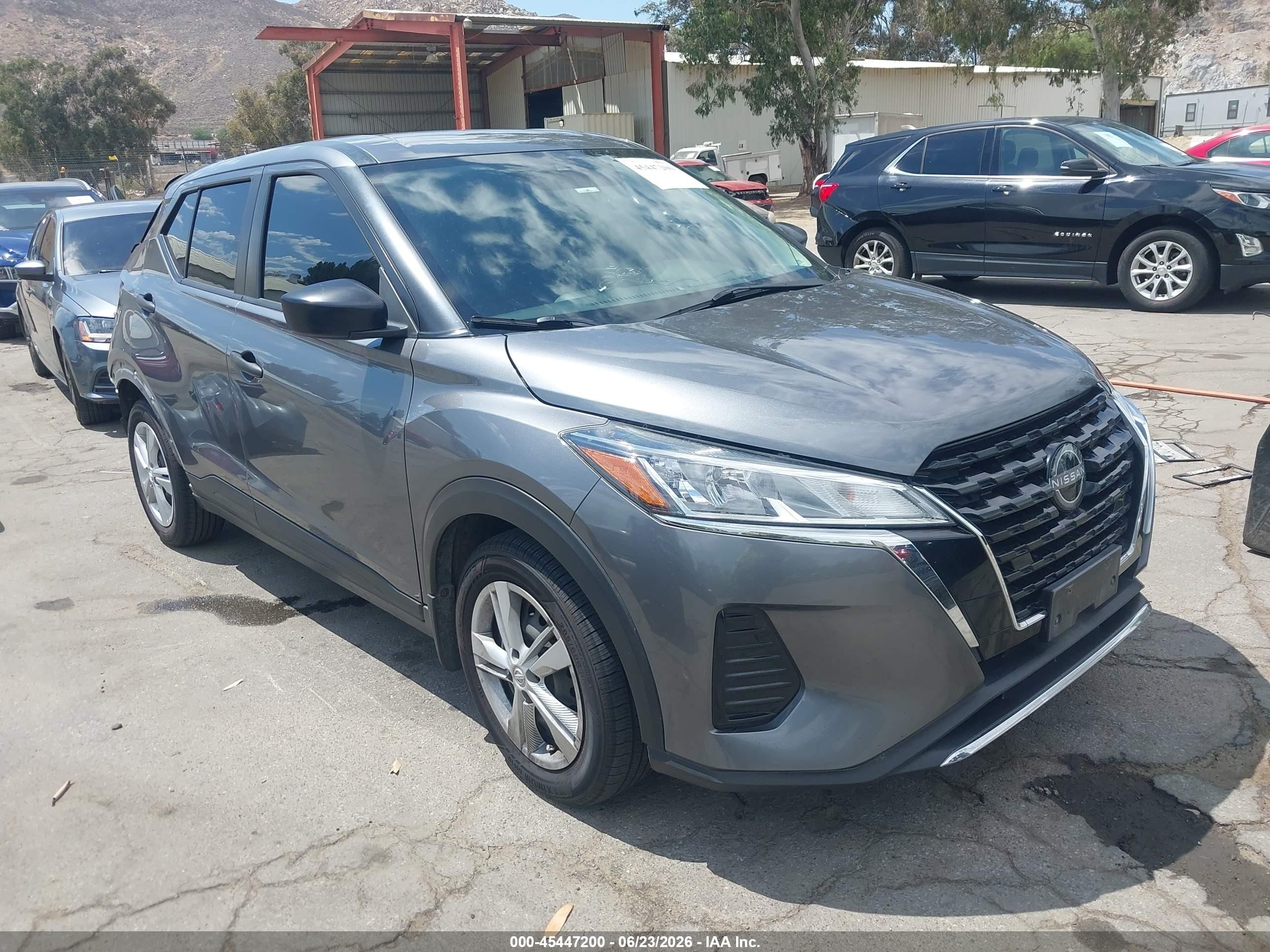 2024 Nissan Kicks S, VIN 3N1CP5BV0RL537470 — Rear end