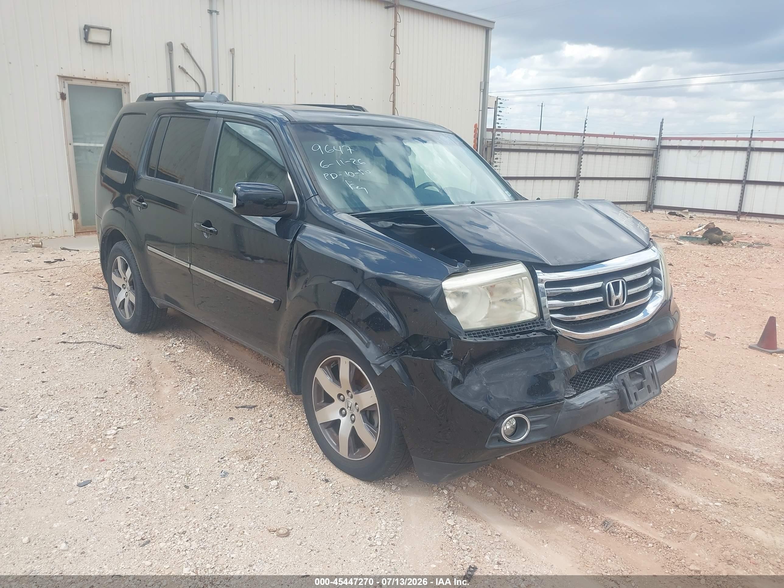 2012 Honda Pilot Touring, VIN 5FNYF4H96CB069647 — Front end