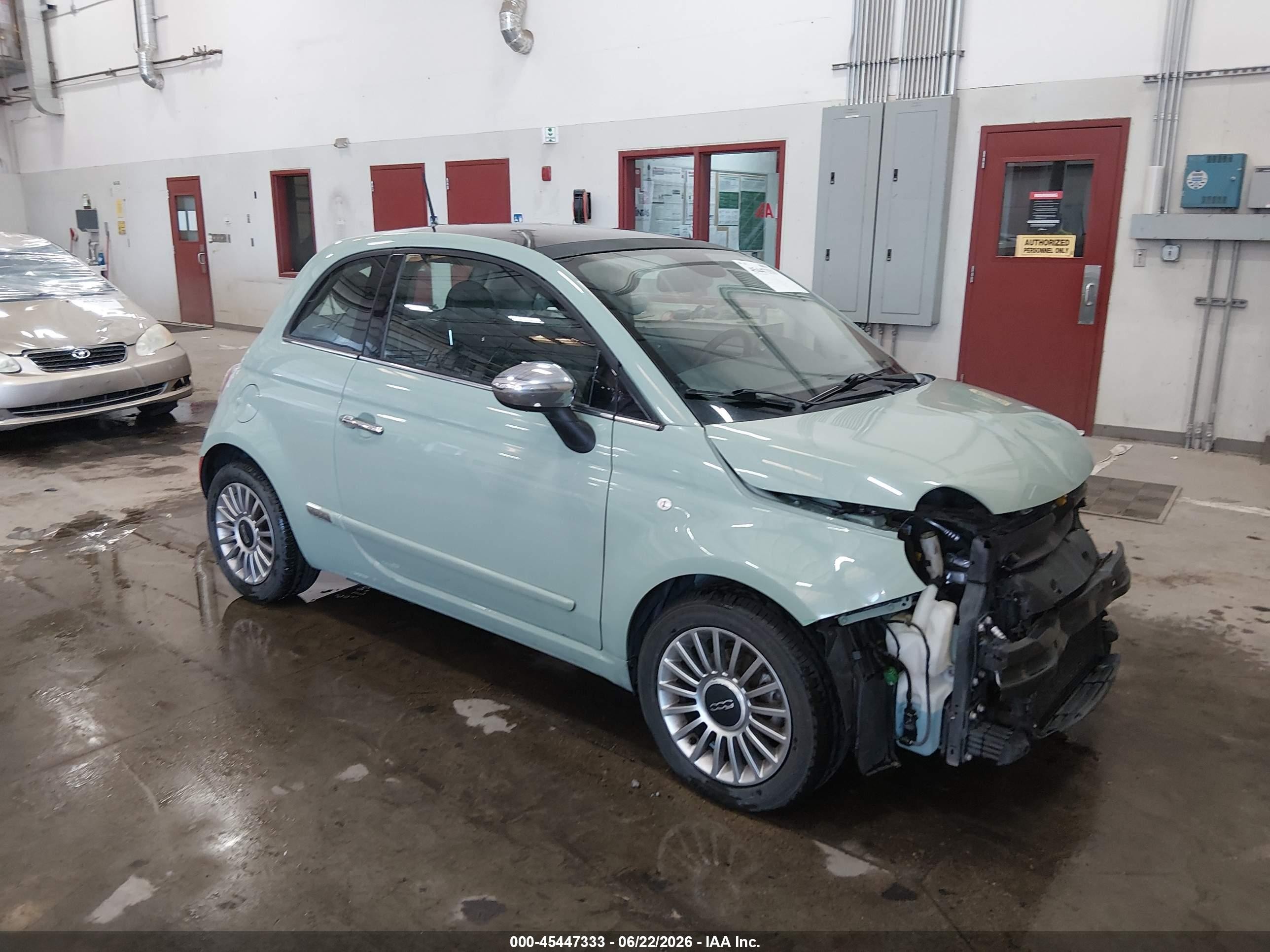 2015 FIAT 500 Lounge, VIN 3C3CFFCR6FT710237 — Front end