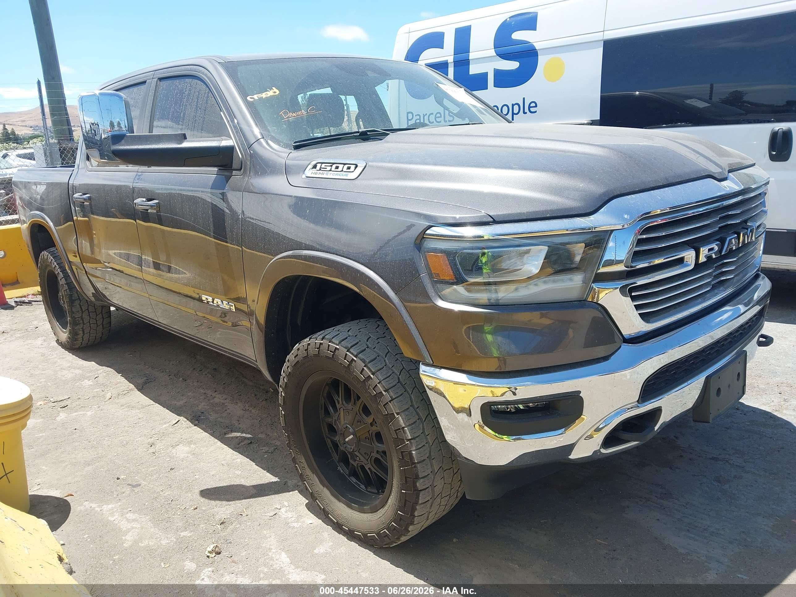 2022 Ram 1500 Laramie, VIN 1C6SRFJT6NN221291 — Side