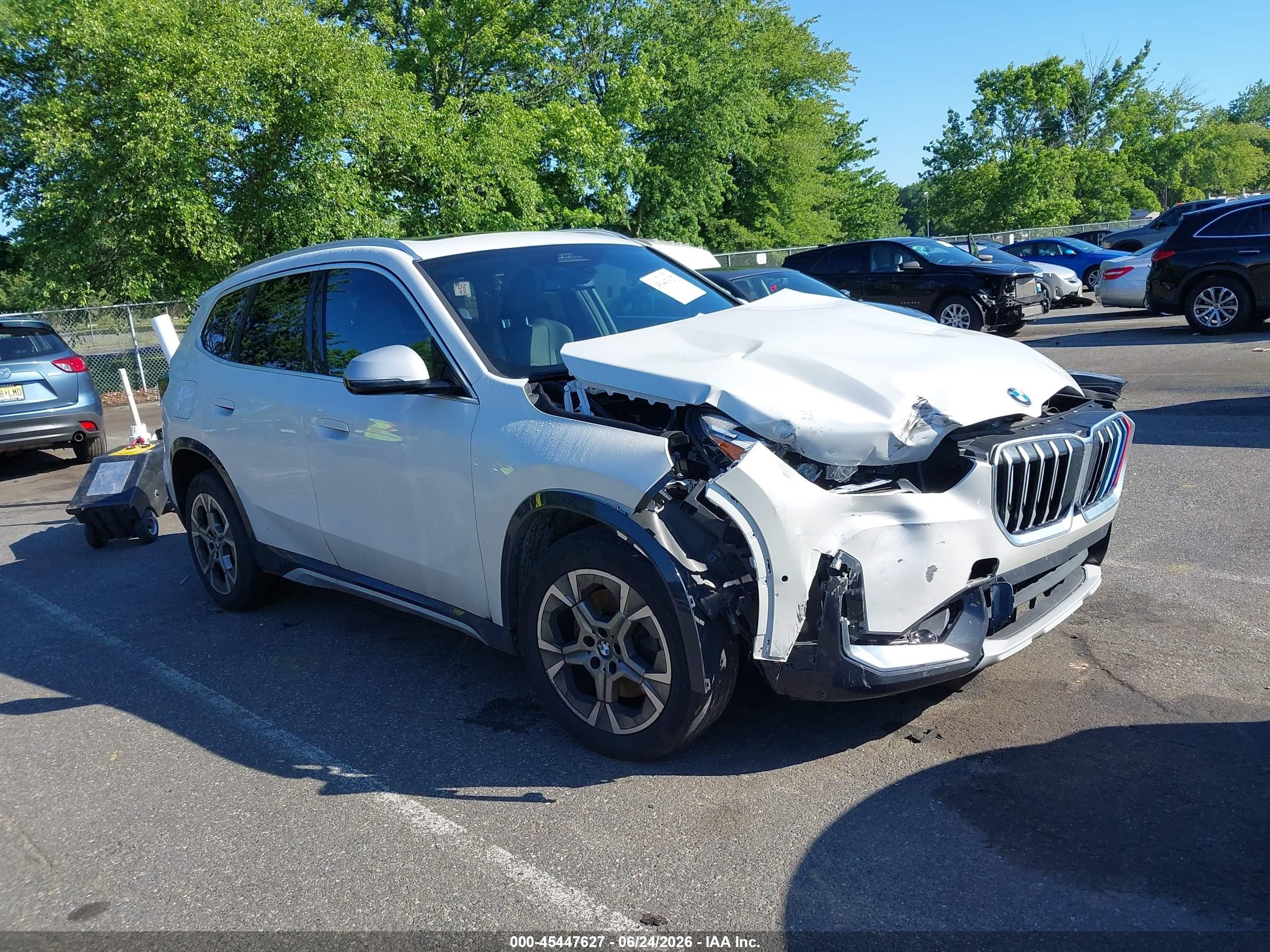 2023 BMW X1 xDrive28i, VIN WBX73EF02P5V95282 — Front end