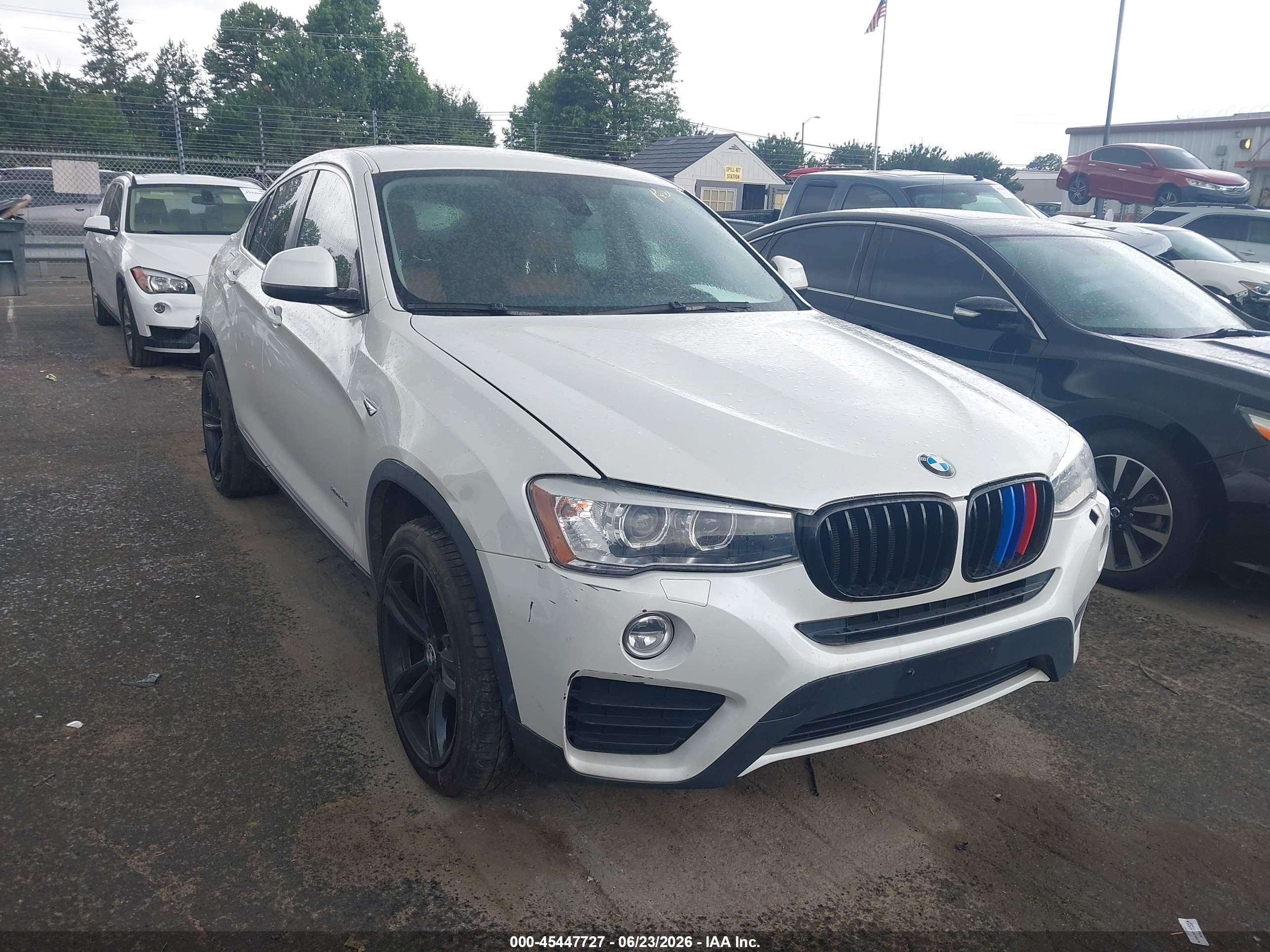 2015 BMW X4 xDrive28i, VIN 5UXXW3C57F0M88571 — Normal wear