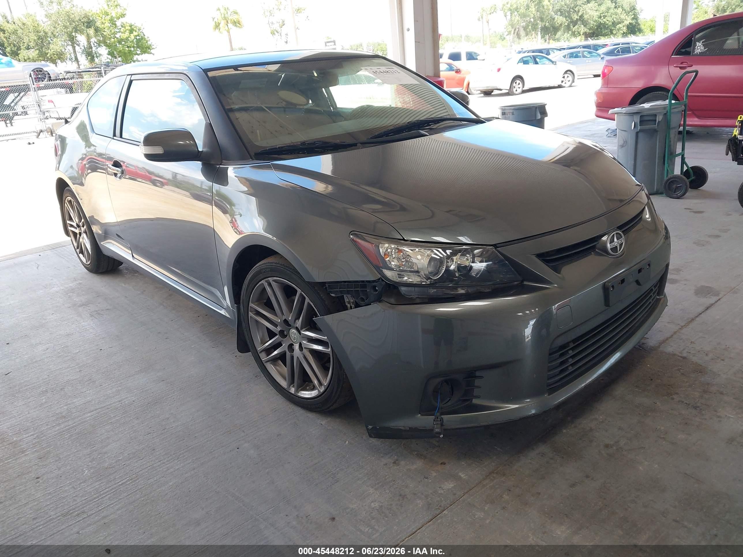 2011 Scion tC, VIN JTKJF5C75B3015936 — Side