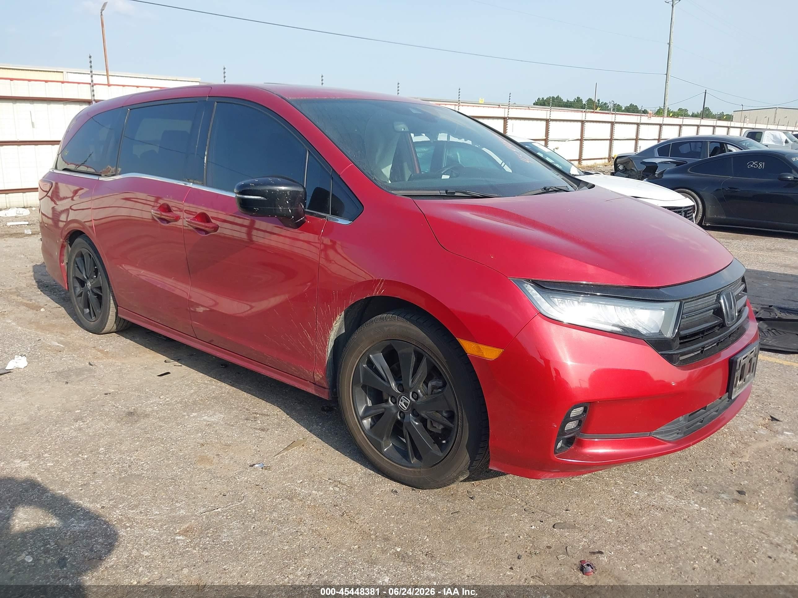 2023 Honda Odyssey Sport, VIN 5FNRL6H72PB071487 — Side