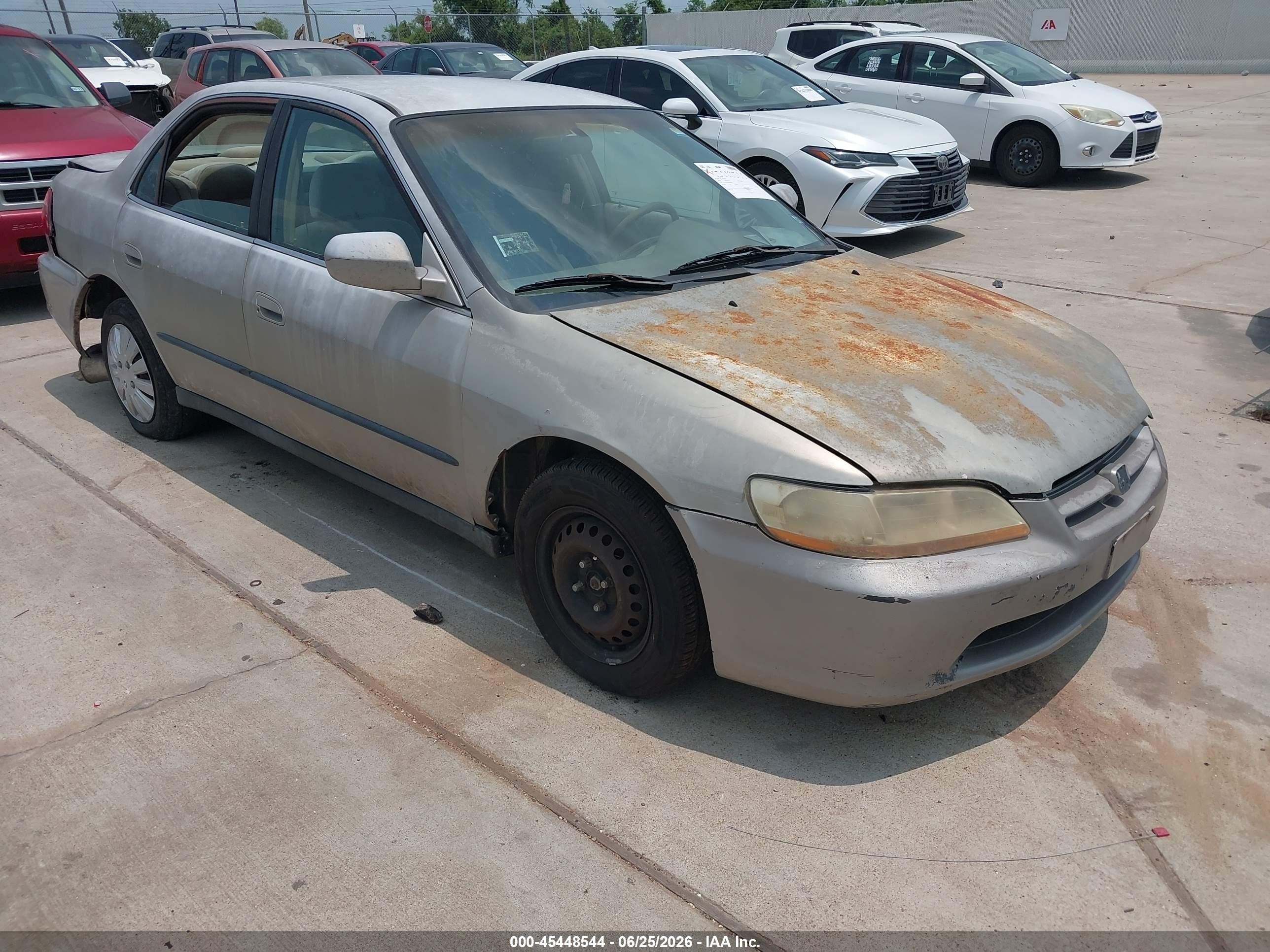1999 Honda Accord LX, VIN 1HGCG5648XA049002 — Rear end