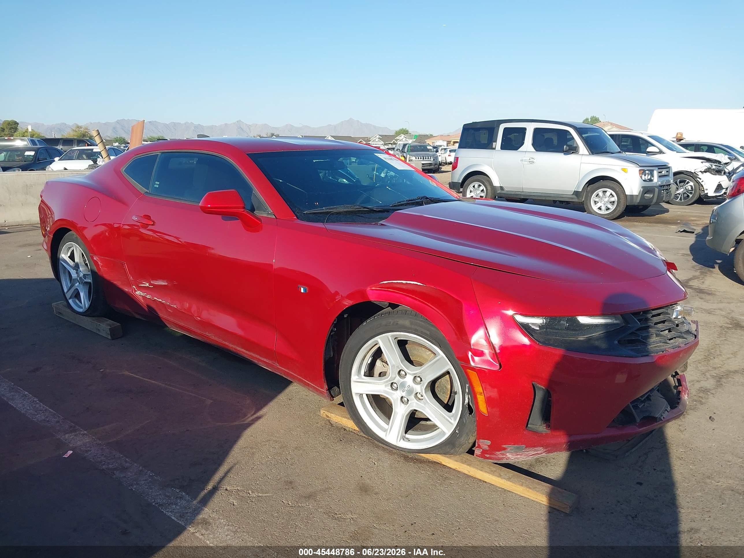 2019 Chevrolet Camaro 1LT, VIN 1G1FB1RS4K0148971 — Front end