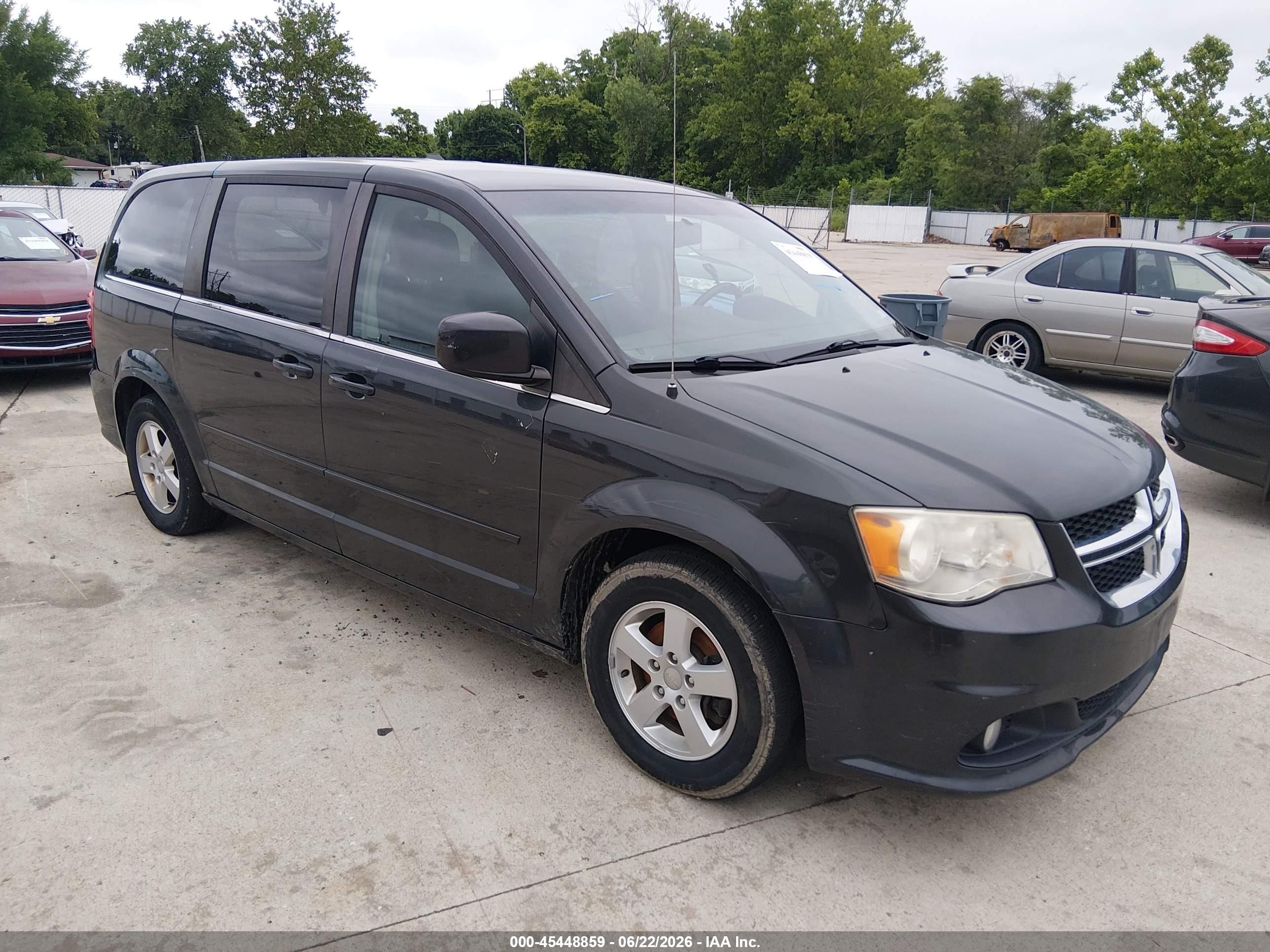 2012 Dodge Grand Caravan Crew, VIN 2C4RDGDG6CR109813 — Normal wear