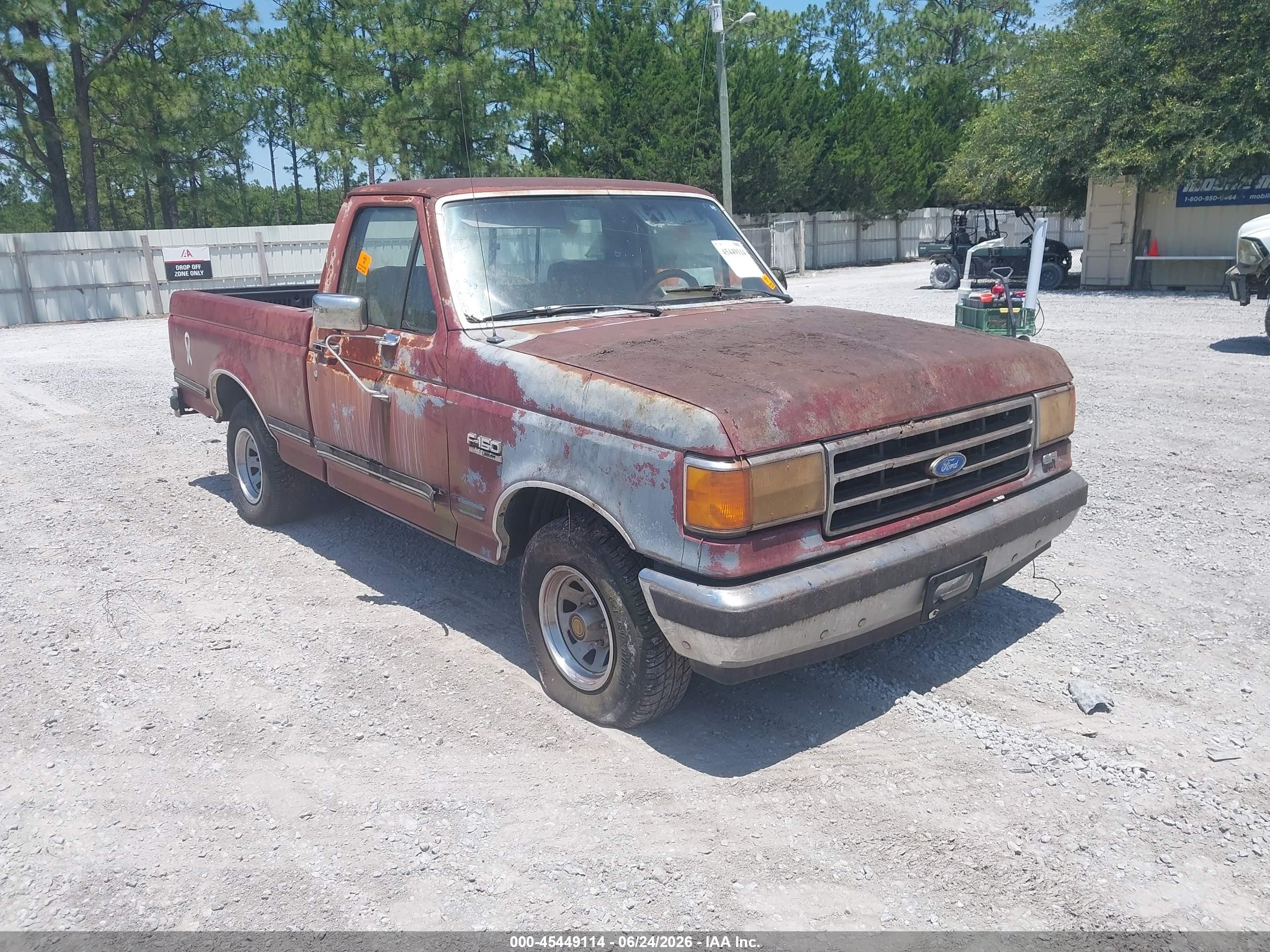 1989 Ford F-150, VIN 1FTDF15N7KNB79914 — Normal wear