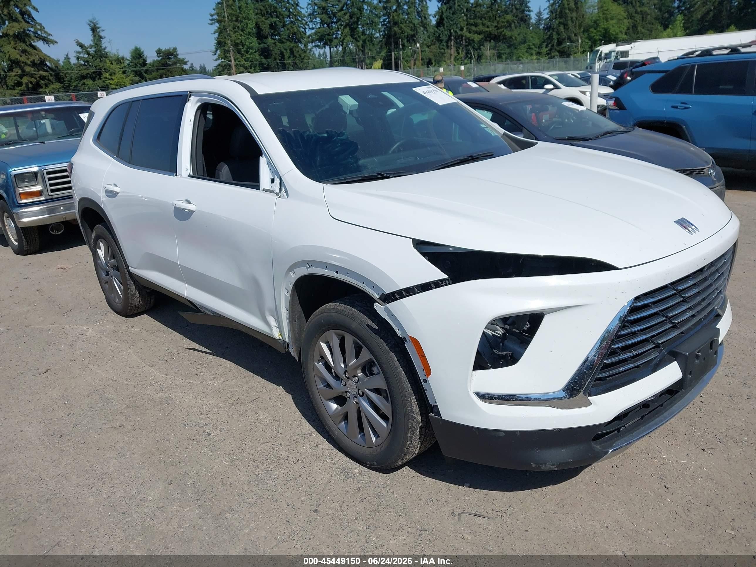 2025 Buick Enclave Preferred, VIN 5GAEVARS7SJ202401 — Перед