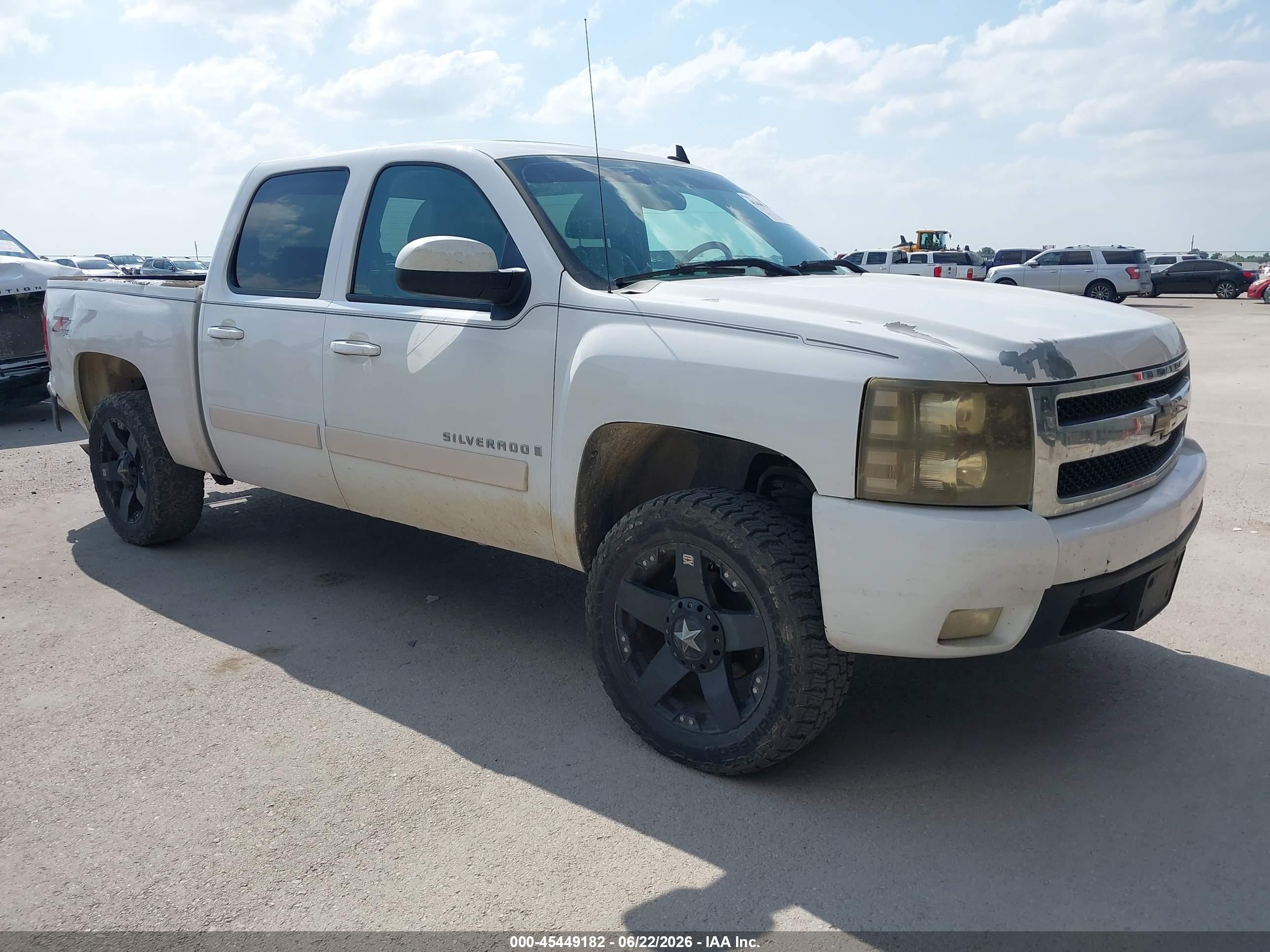 2008 Chevrolet Silverado 1500 1LT, VIN 3GCEK13M78G131213 — Зад