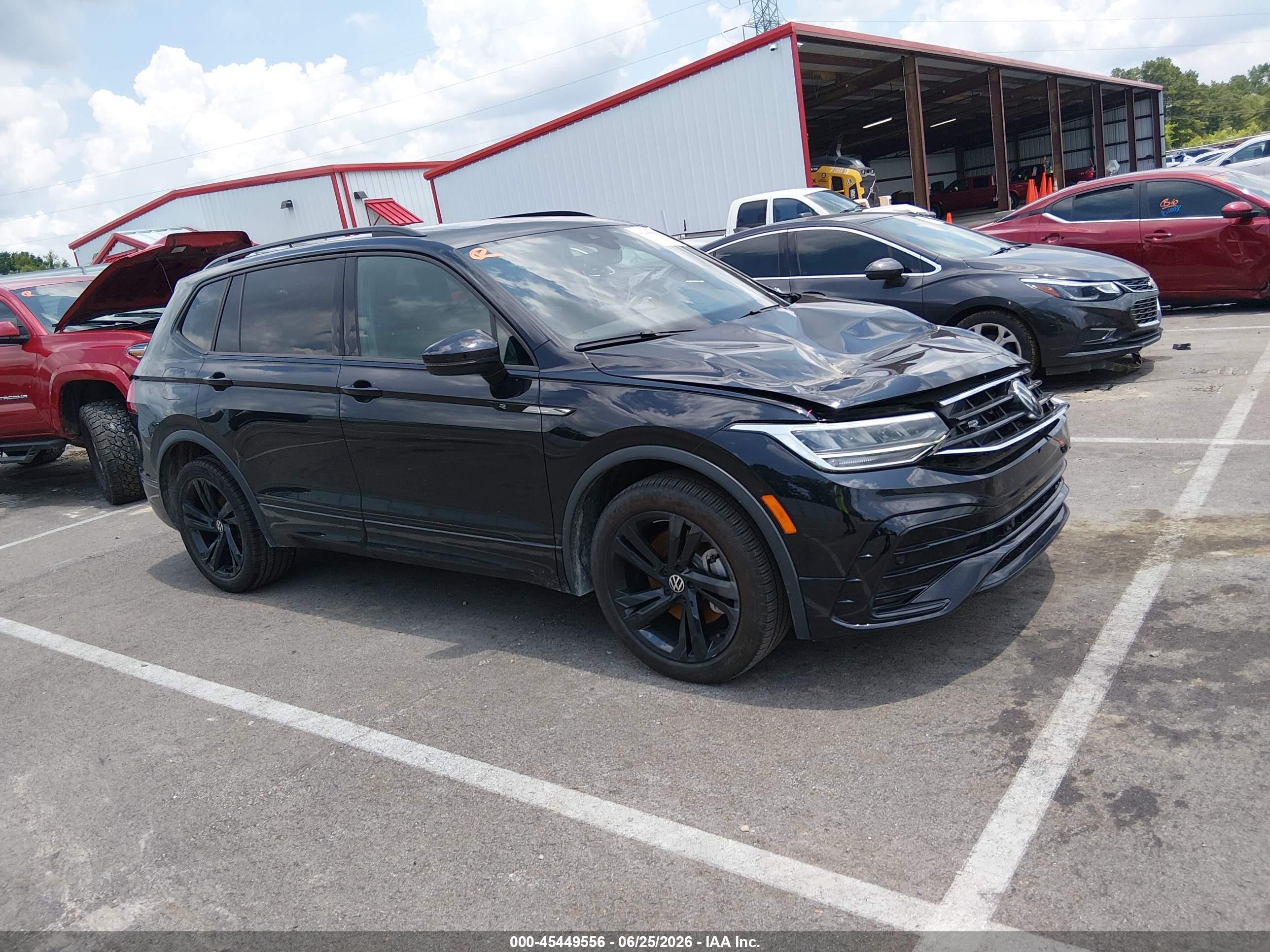 2024 Volkswagen Tiguan SE R-Line Black, VIN 3VVCB7AX5RM223206 — Storm