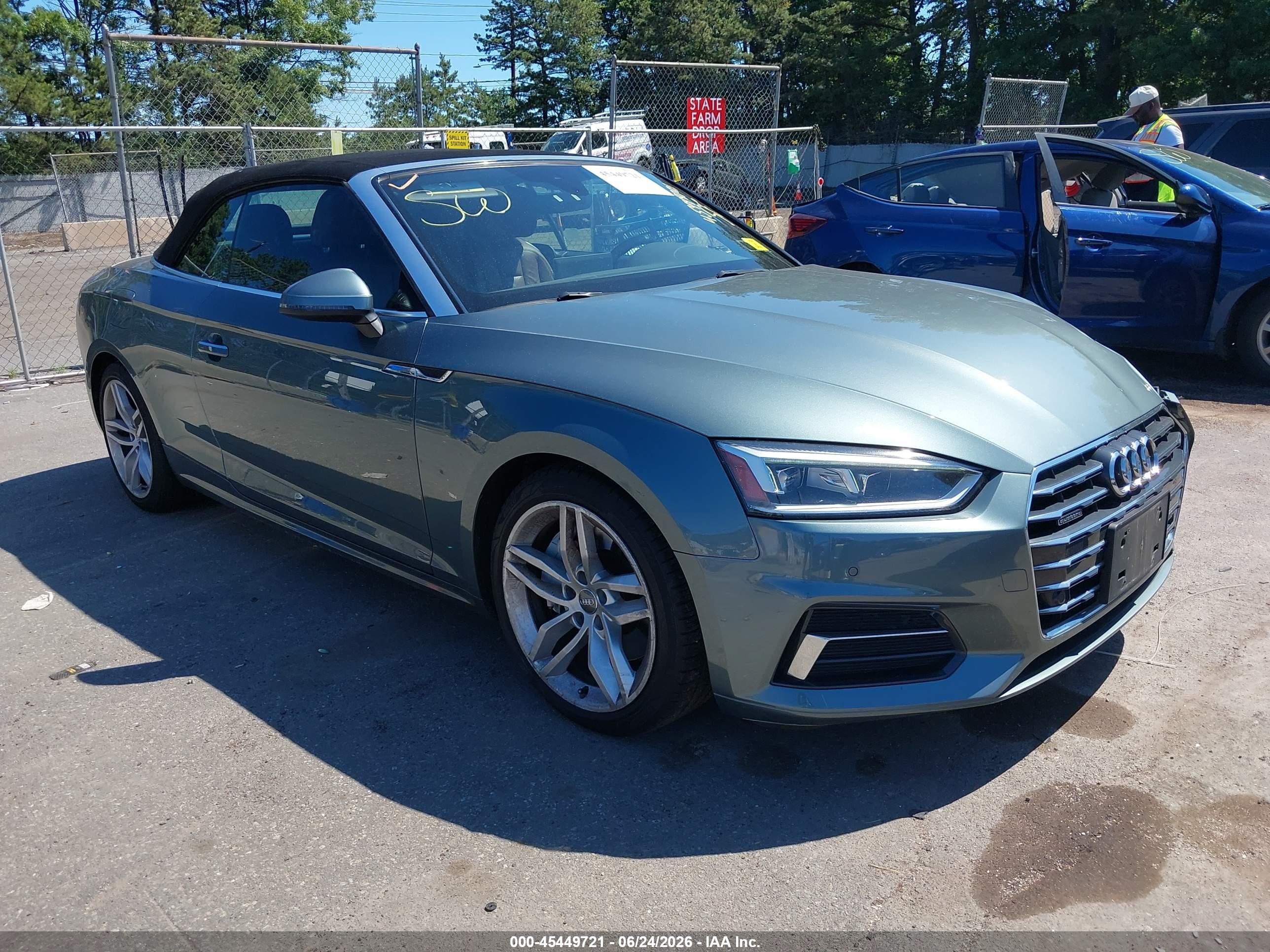 2019 Audi A5 Cabriolet Premium Plus, VIN WAUYNGF59KN001716 — Перед