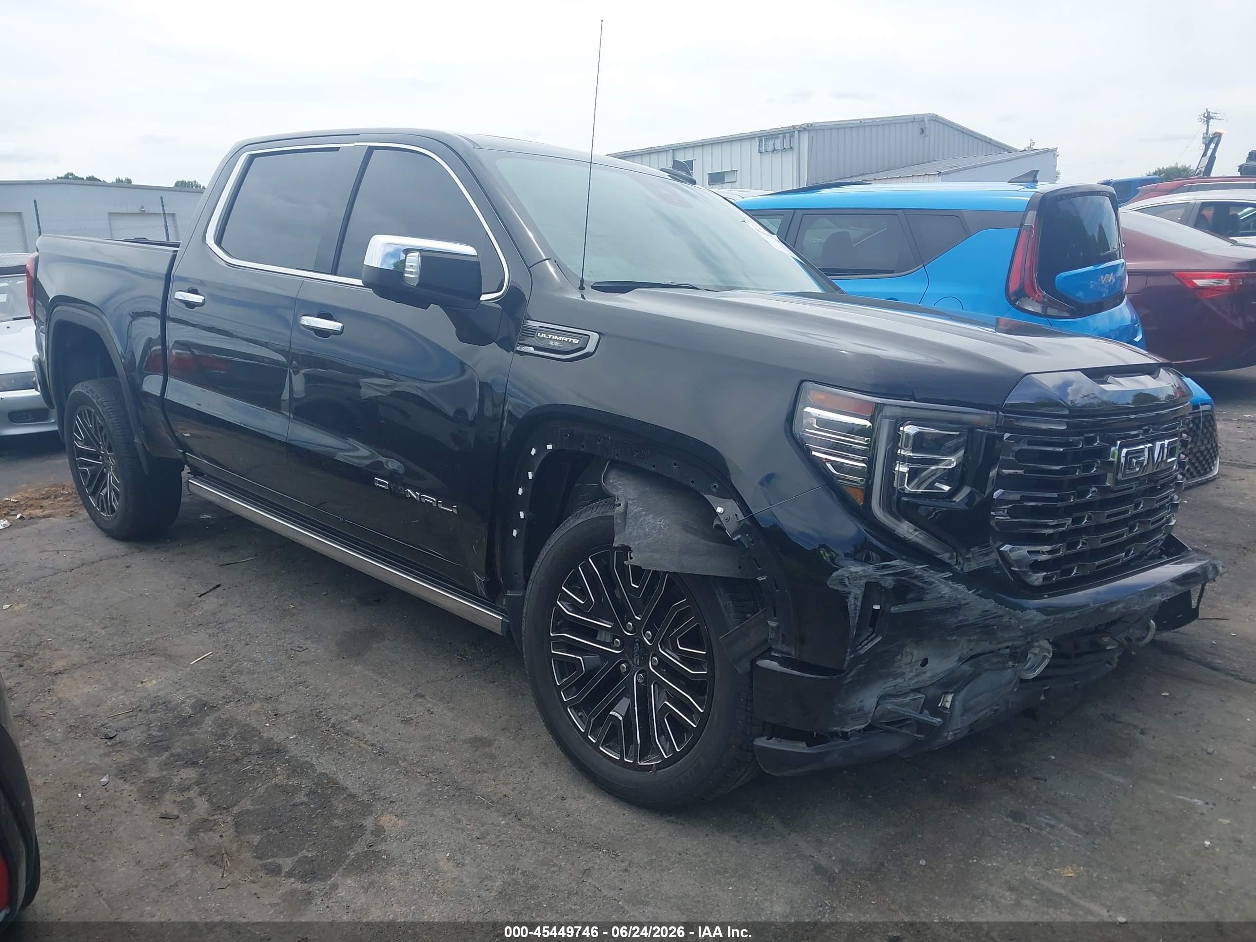 2022 GMC Sierra 1500 Denali Ultimate, VIN 1GTUUHEL0NZ500041 — Side