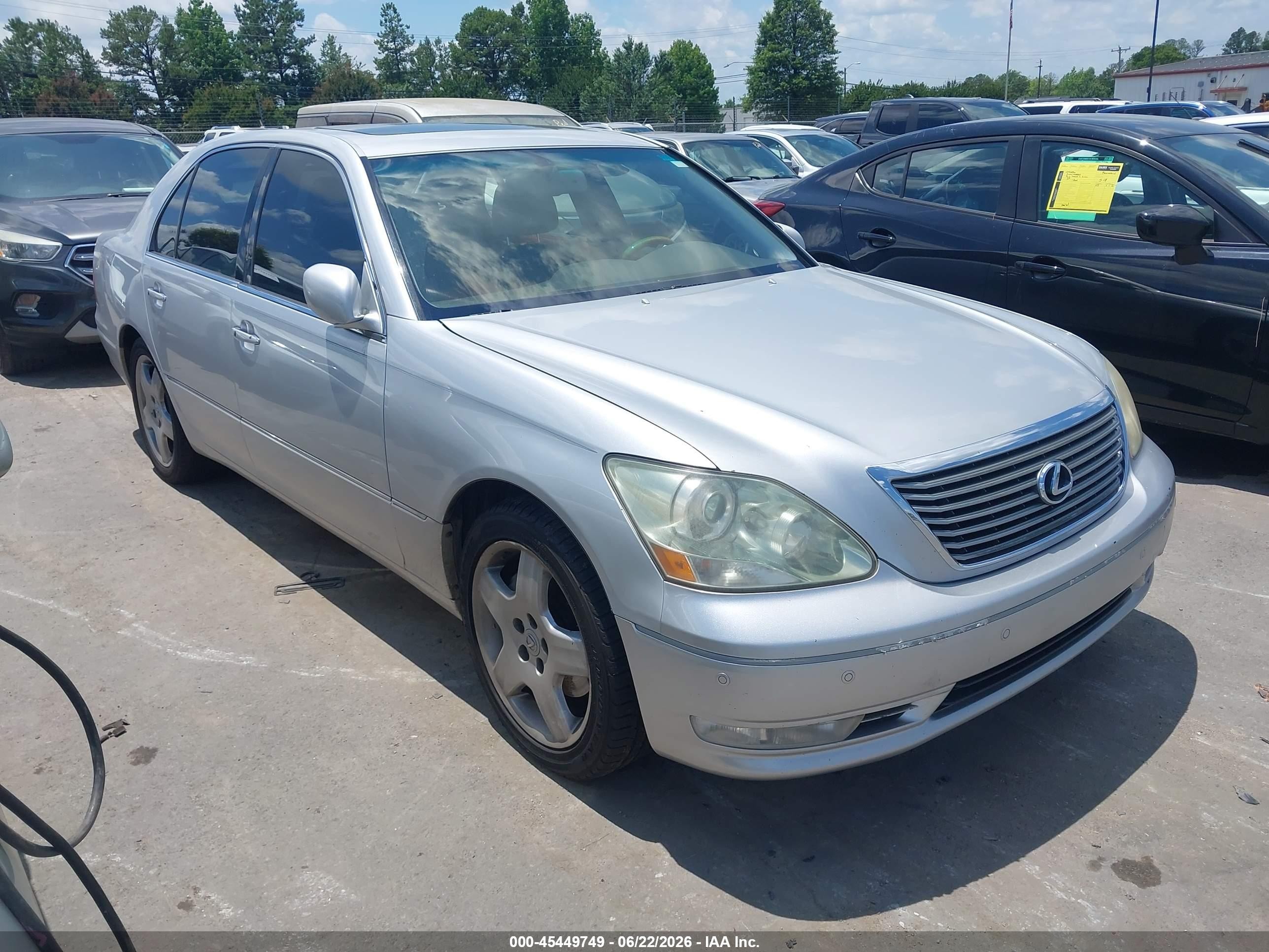 2005 Lexus LS 430, VIN JTHBN36F355011400 — Normal wear
