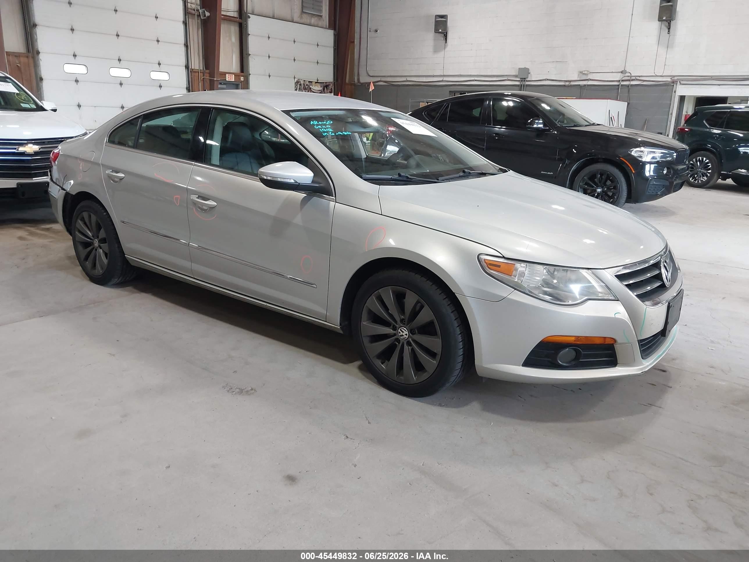 2009 Volkswagen CC, VIN WVWML93C19E542338 — Зад
