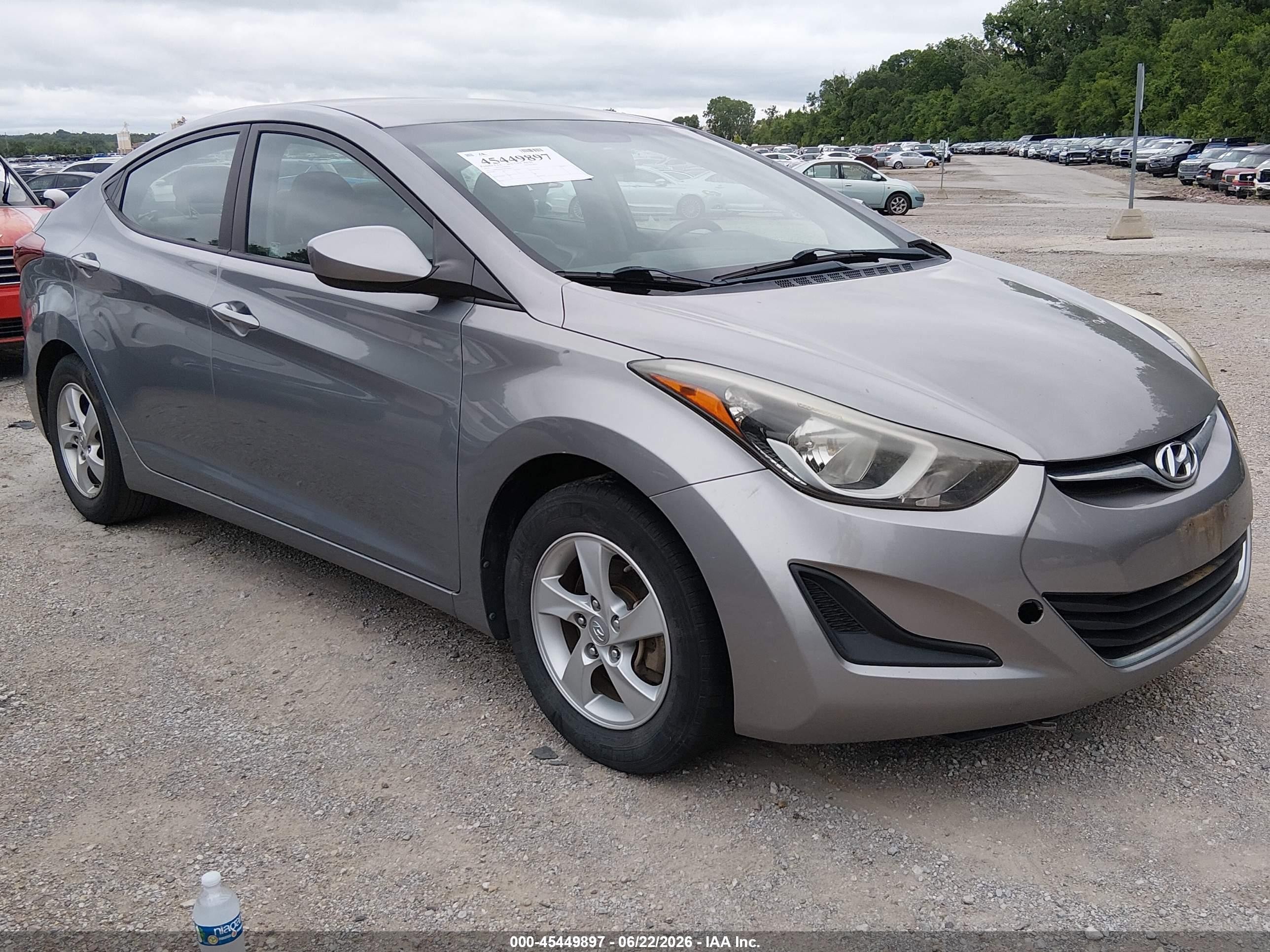 2014 Hyundai Elantra SE, VIN KMHDH4AE6EU206656 — Normal wear