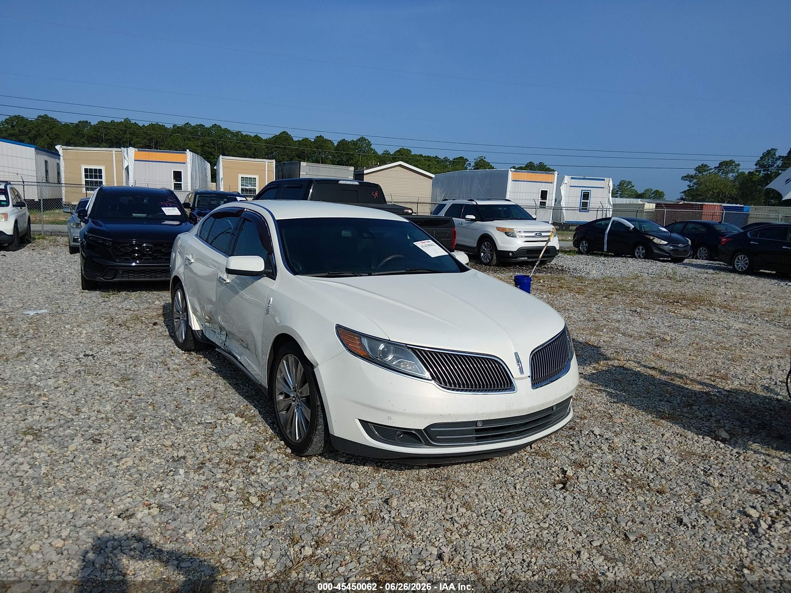 2013 Lincoln MKS EcoBoost, VIN 1LNHL9FT8DG613315 — Side
