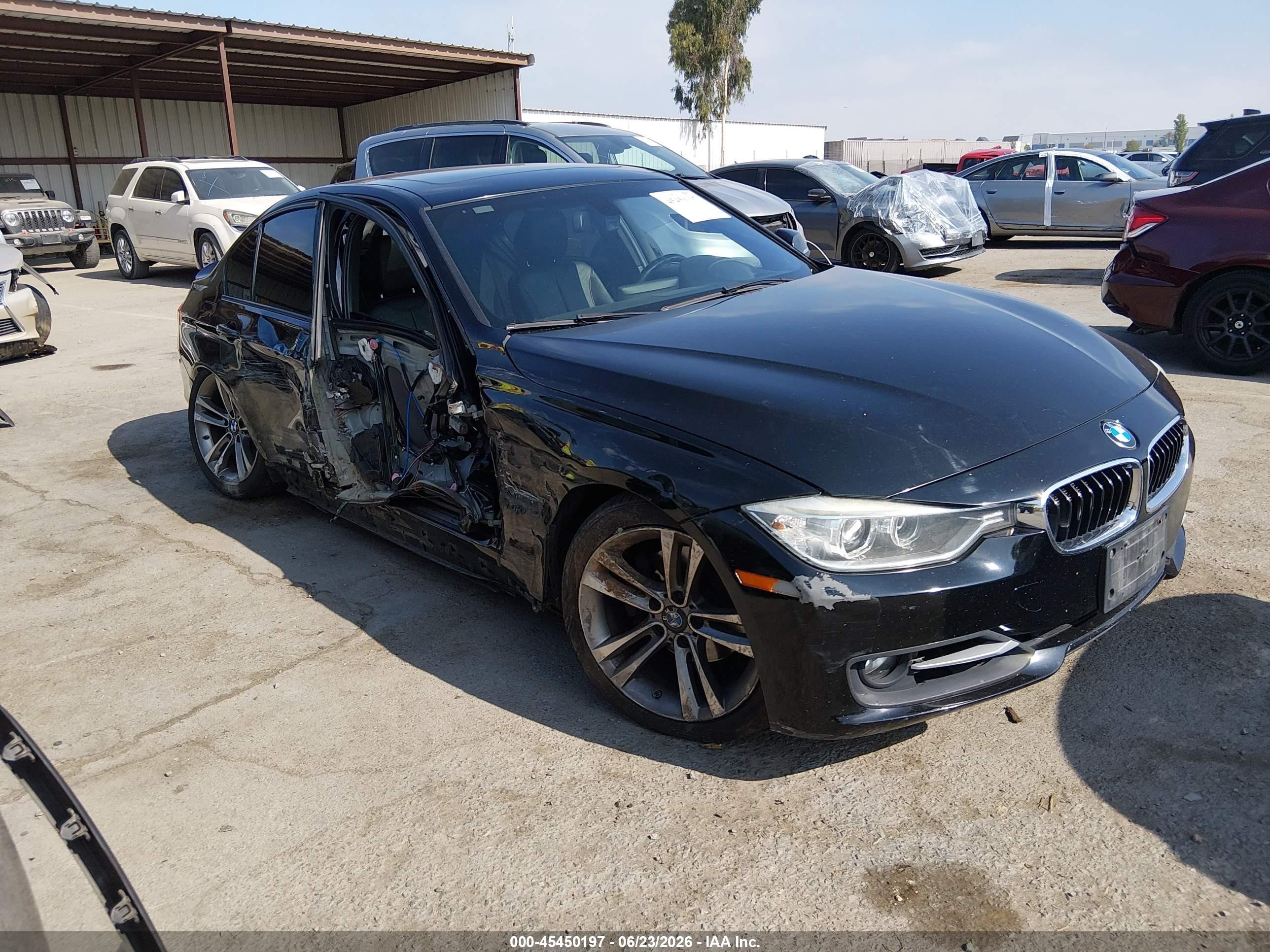 2012 BMW 3 Series 328i, VIN WBA3A5G52CNP17514 — Side
