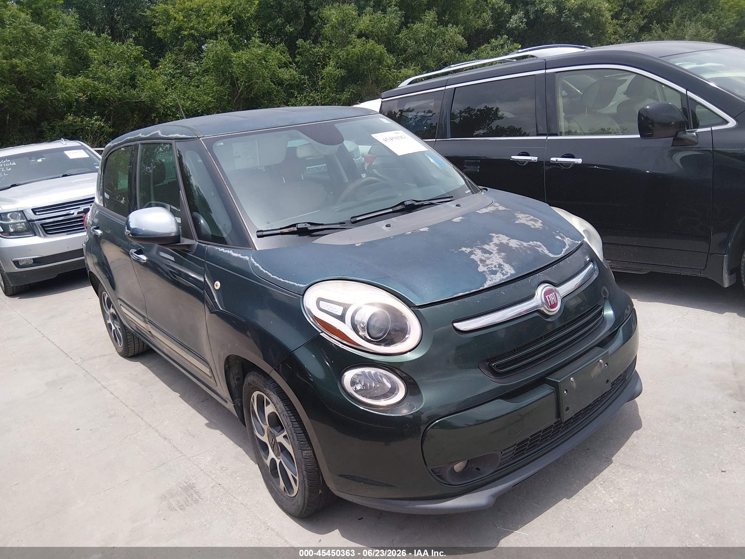 2014 FIAT 500L Lounge, VIN ZFBCFACH4EZ022138 — Normal wear