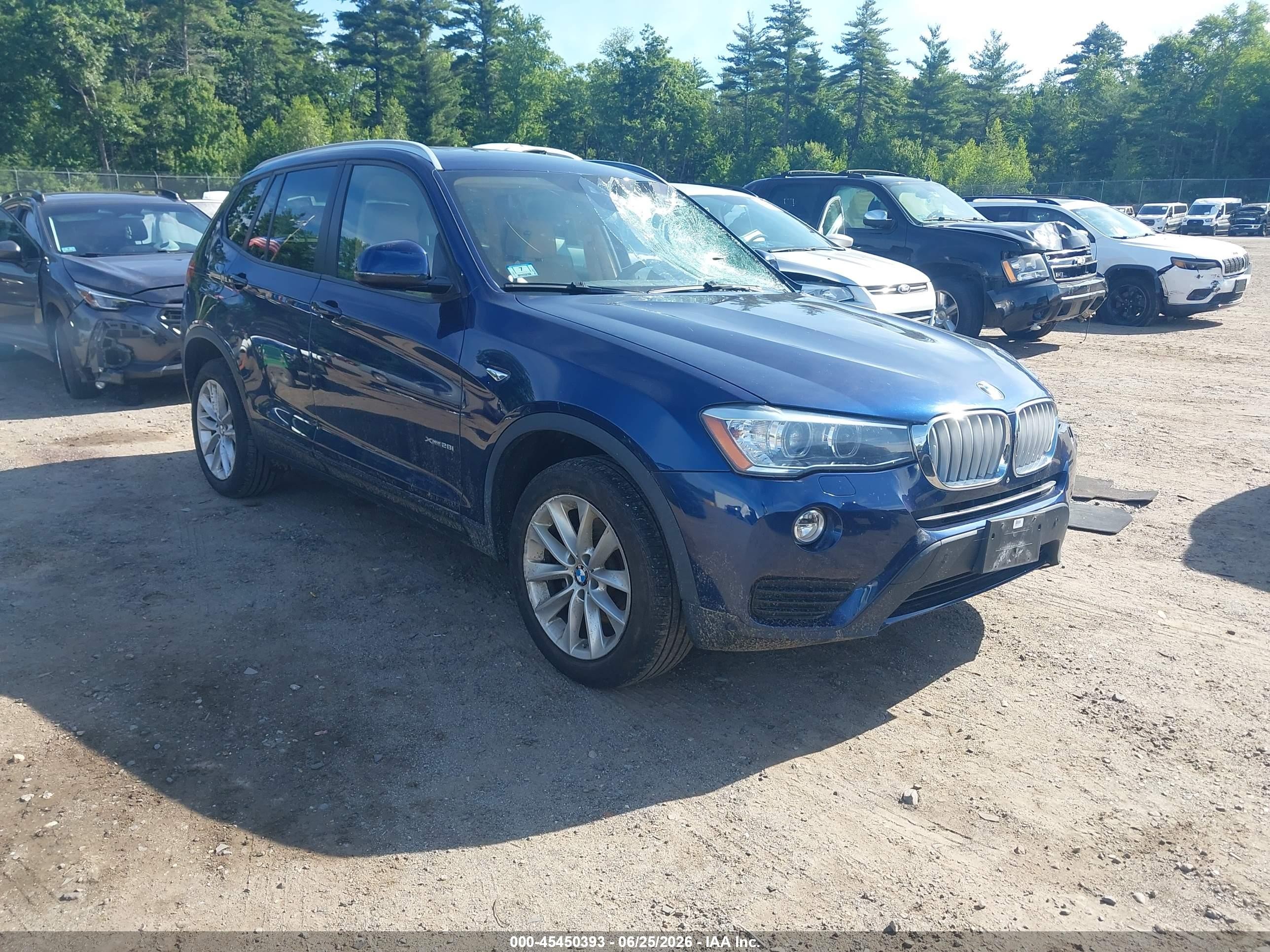 2017 BMW X3 xDrive28i, VIN 5UXWX9C5XH0T07428 — Front end