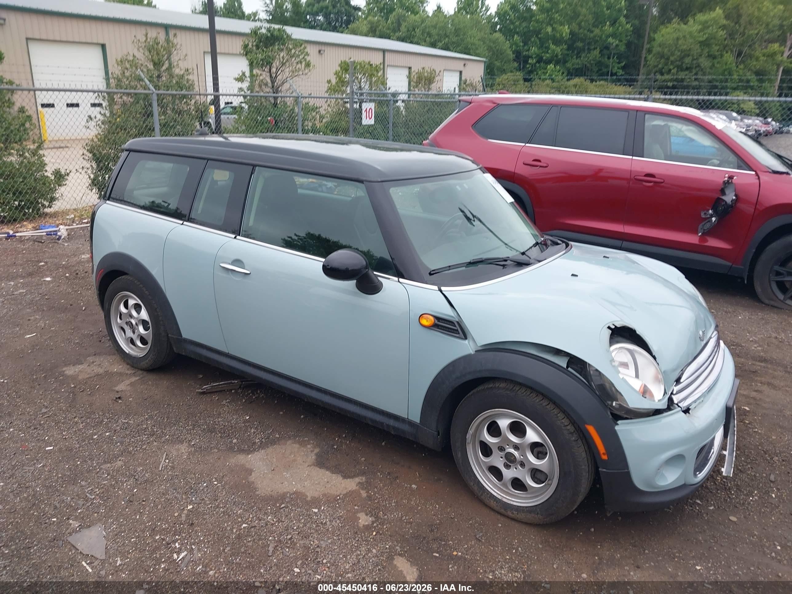 2013 MINI Clubman, VIN WMWZF3C54DT490166 — Front end