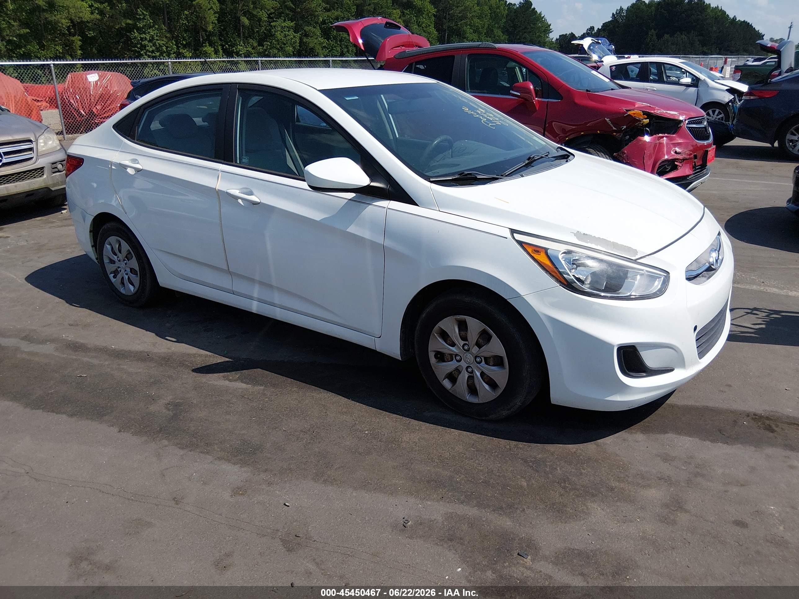2017 Hyundai Accent SE, VIN KMHCT4AE8HU326182 — Обычный износ