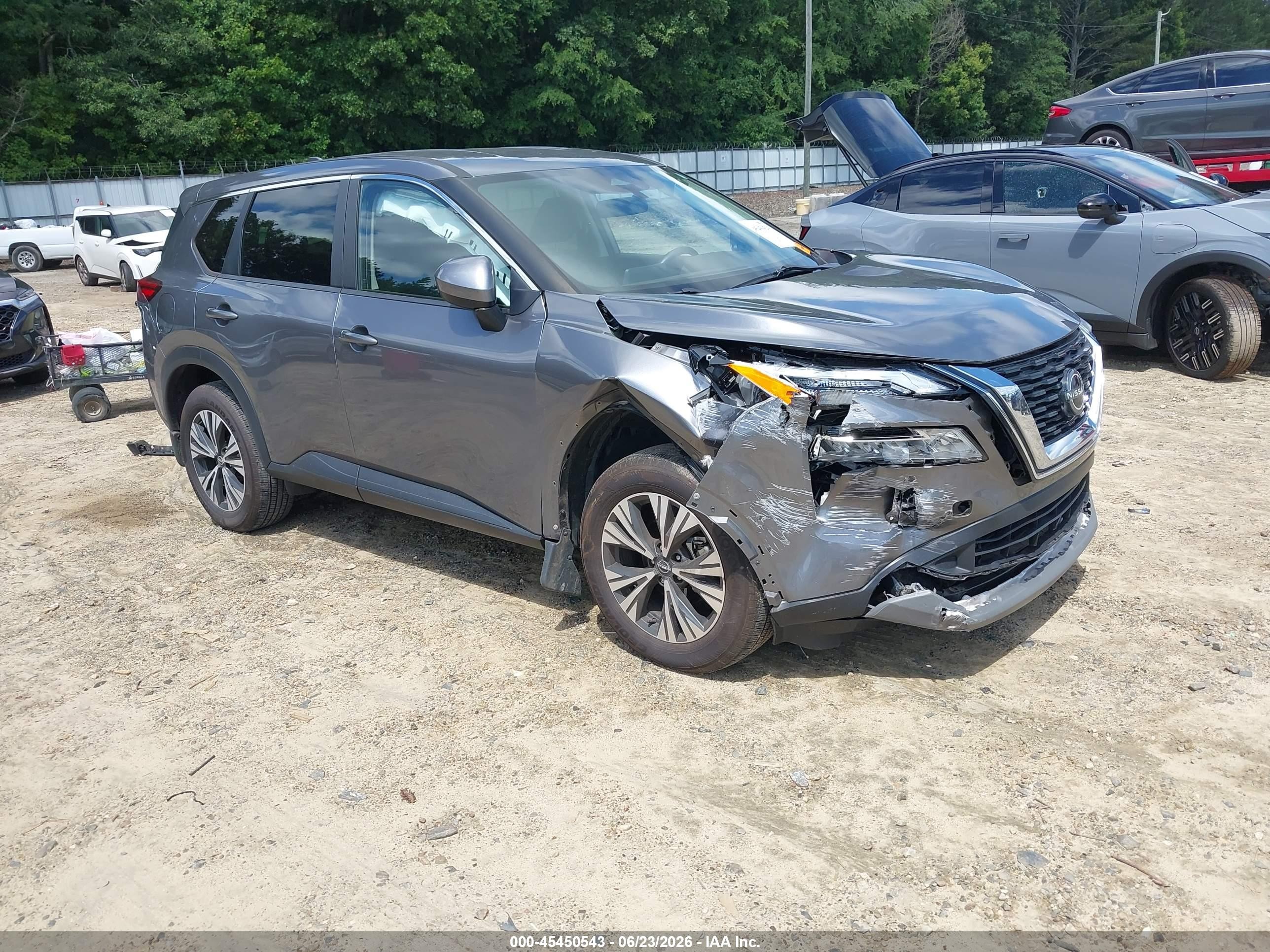 2023 Nissan Rogue SV, VIN JN8BT3BA1PW415007 — Перед