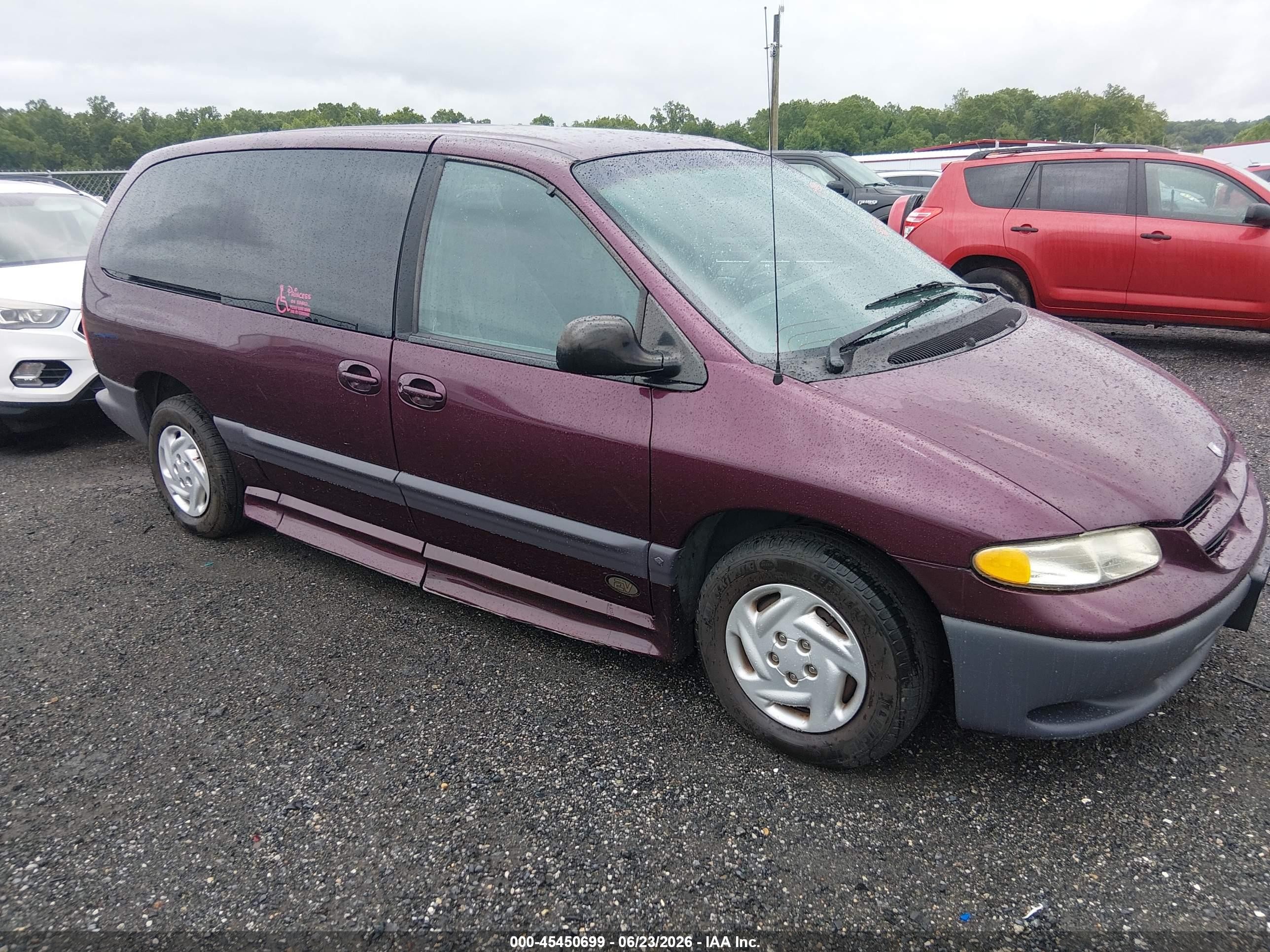 2000 Dodge Caravan SE, VIN 1B4GP44R2YB719368 — Обычный износ