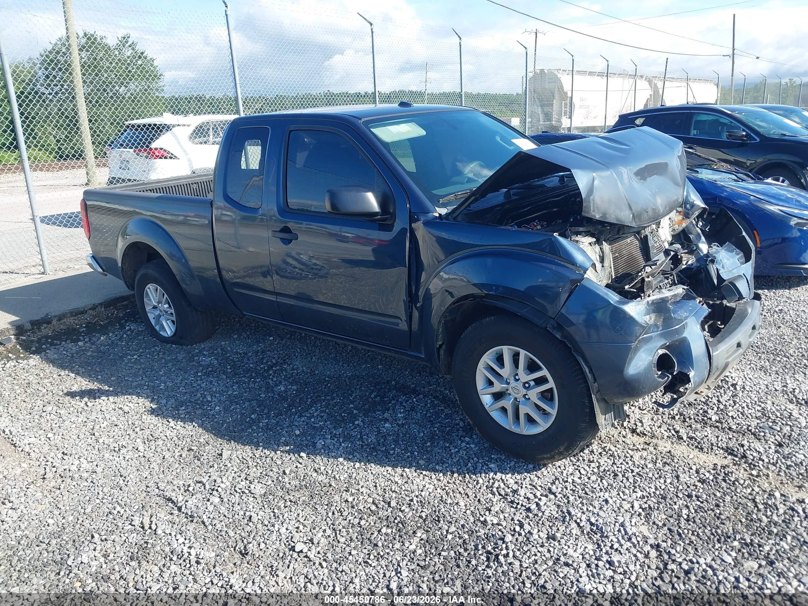 2015 Nissan Frontier S, VIN 1N6BD0CT4FN721112 — Front end
