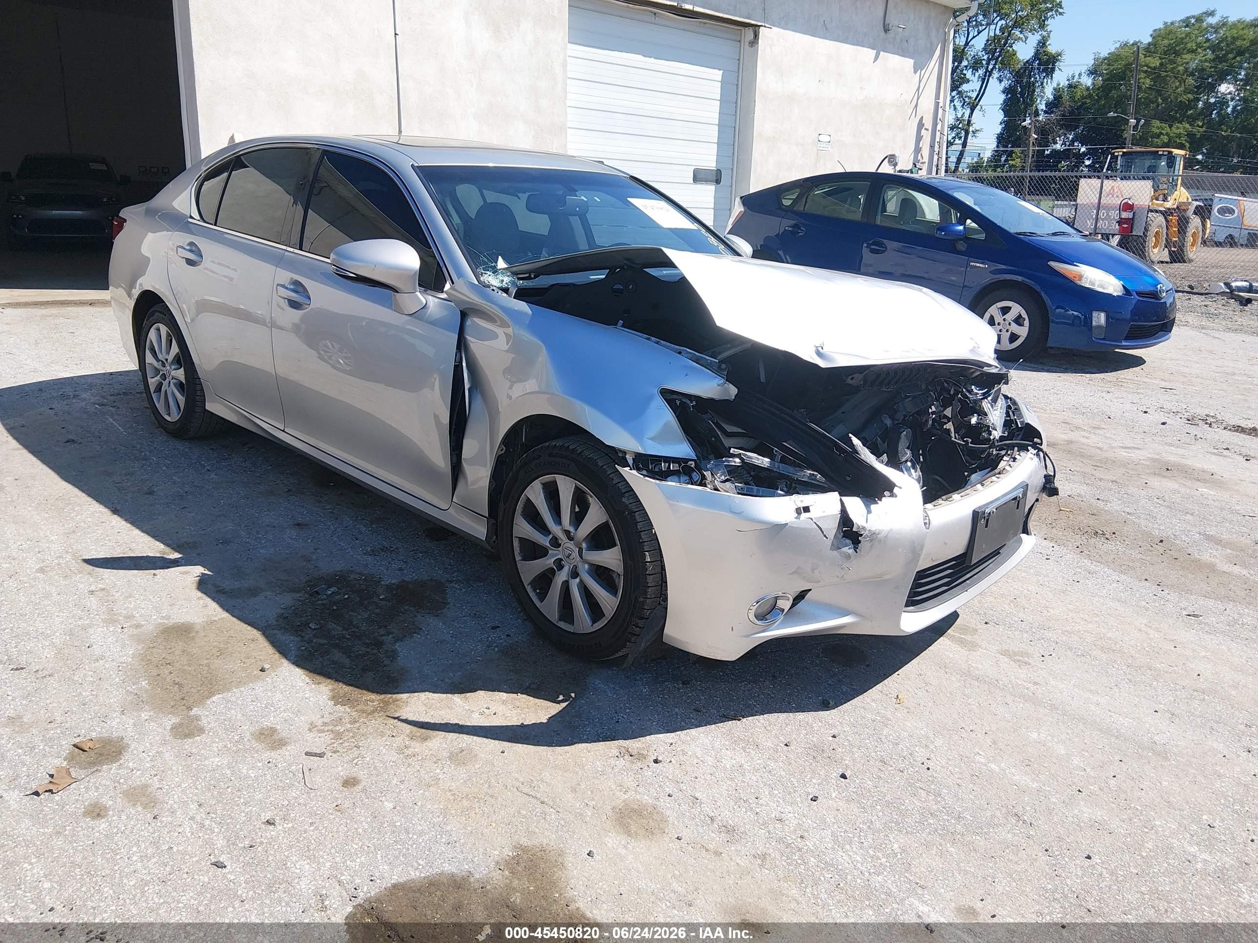 2014 Lexus GS 350, VIN JTHCE1BL7E5023036 — Front end