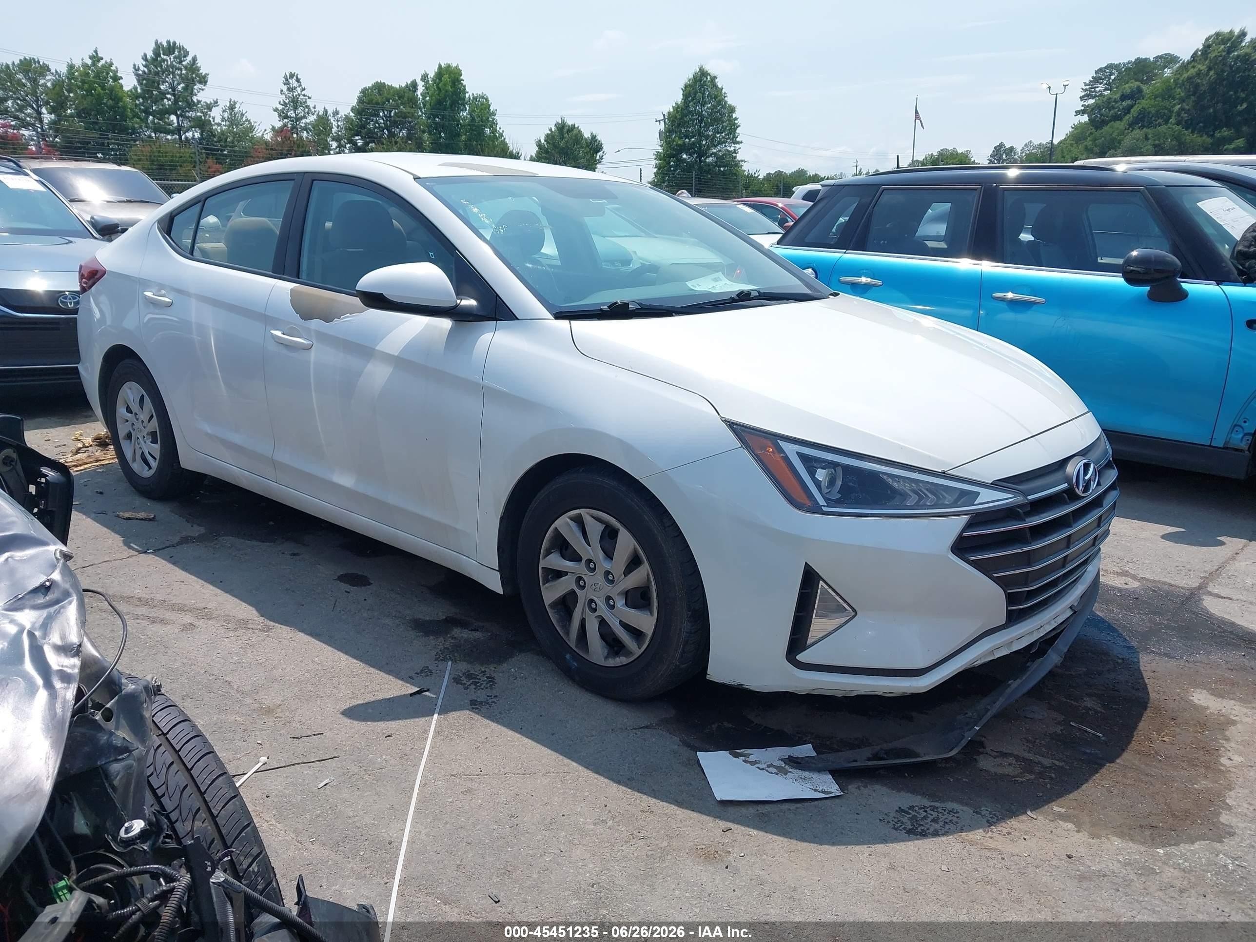 2019 Hyundai Elantra SE, VIN 5NPD74LF5KH482006 — Storm