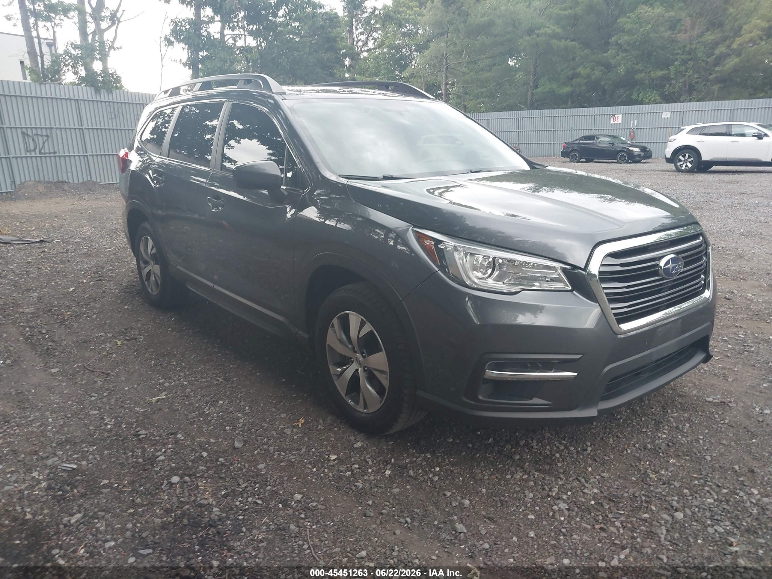 2021 Subaru Ascent Premium, VIN 4S4WMABD0M3458173 — Normal wear