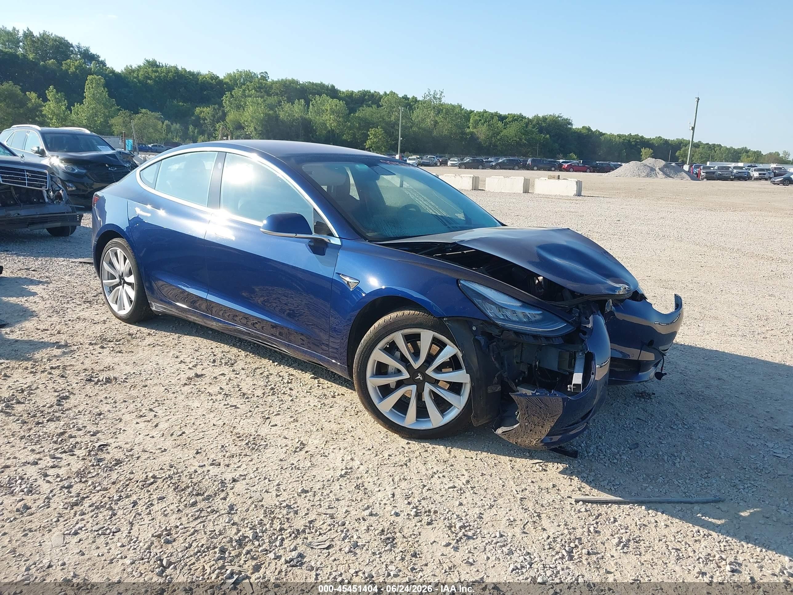 2017 Tesla Model 3 Standard, VIN 5YJ3E1EA1HF001029 — Front end