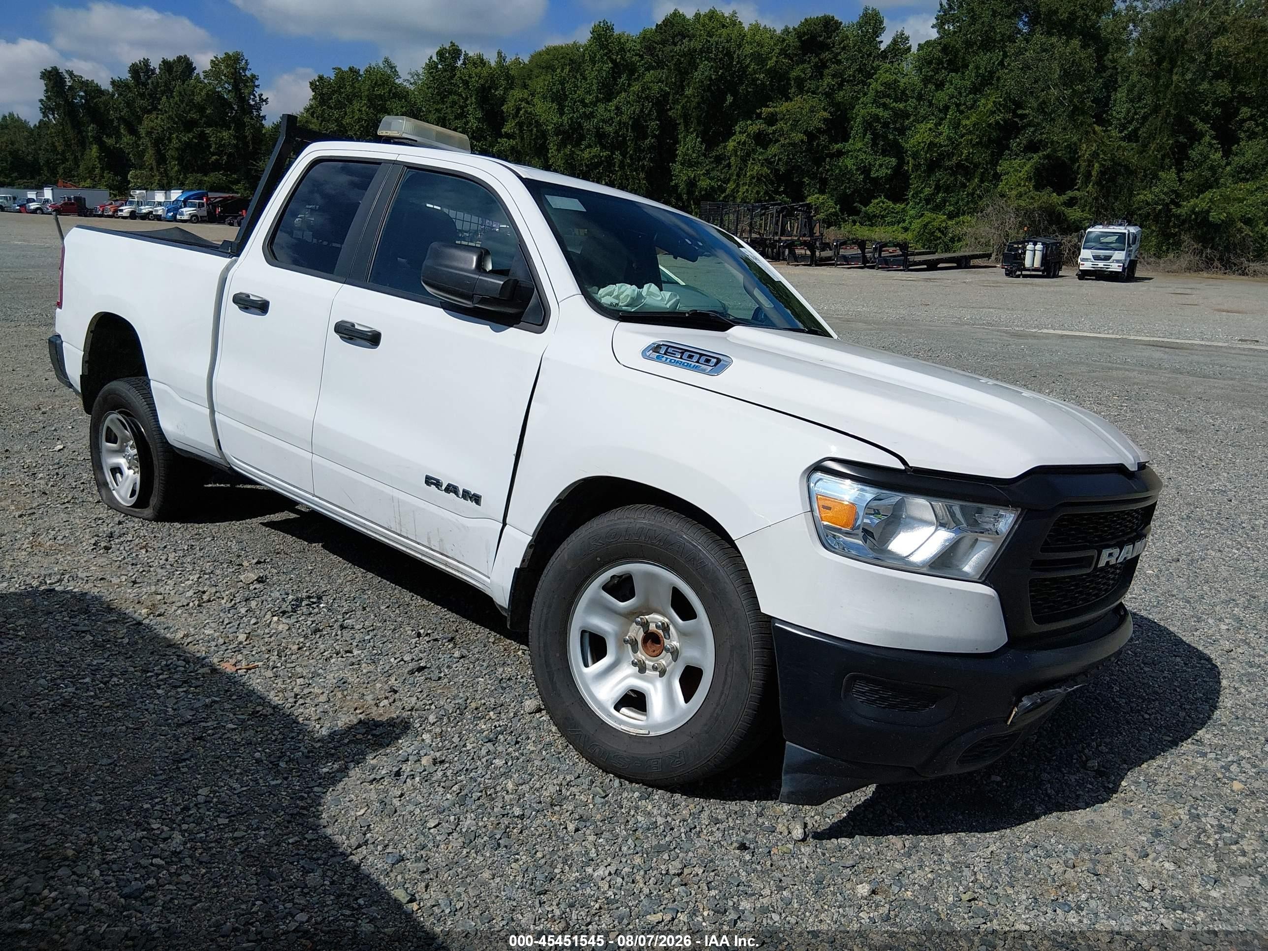 2022 Ram 1500 Tradesman, VIN 1C6SRECGXNN435968 — Front end
