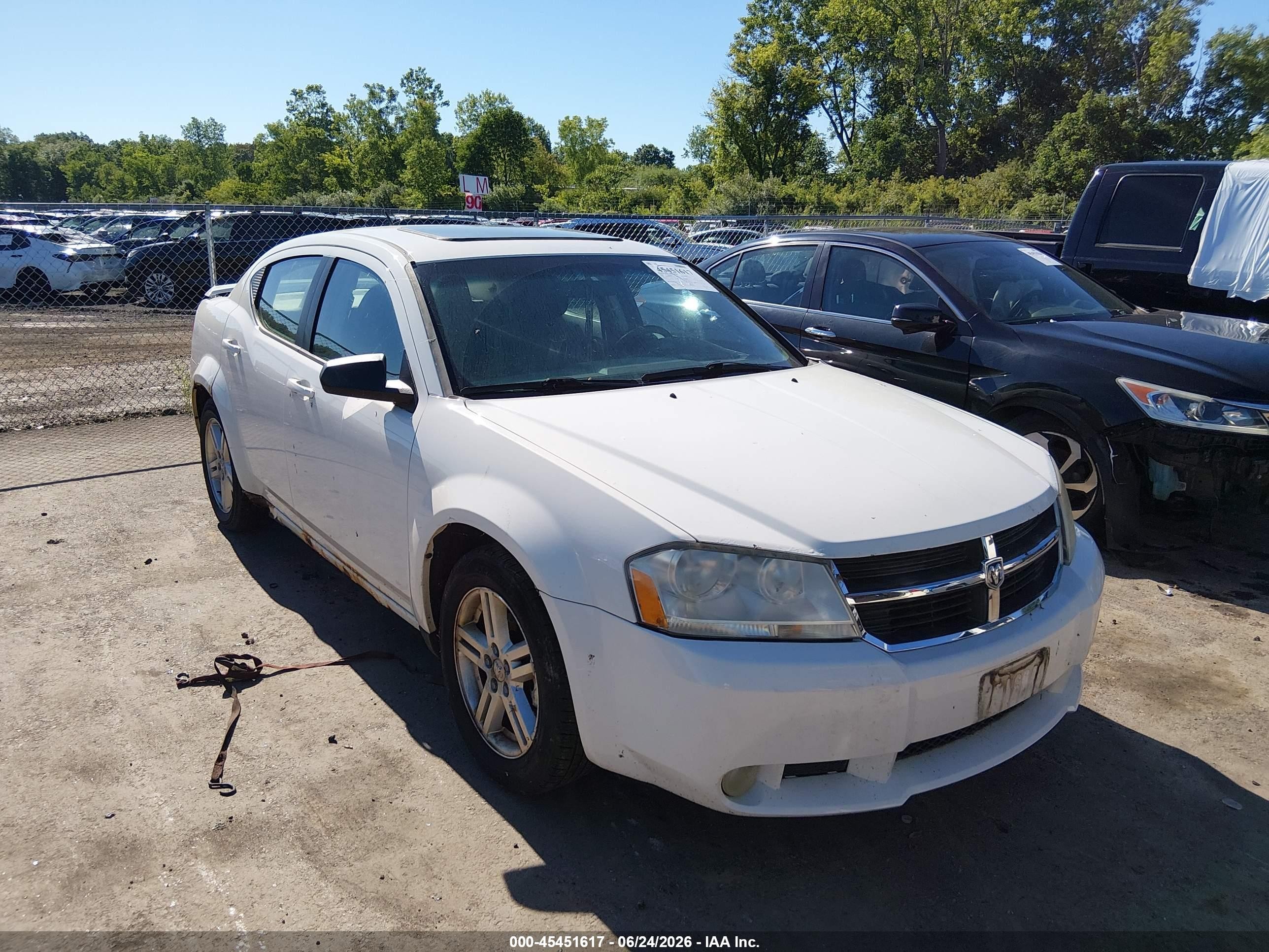2008 Dodge Avenger SXT, VIN 1B3LC56K78N275102 — Side