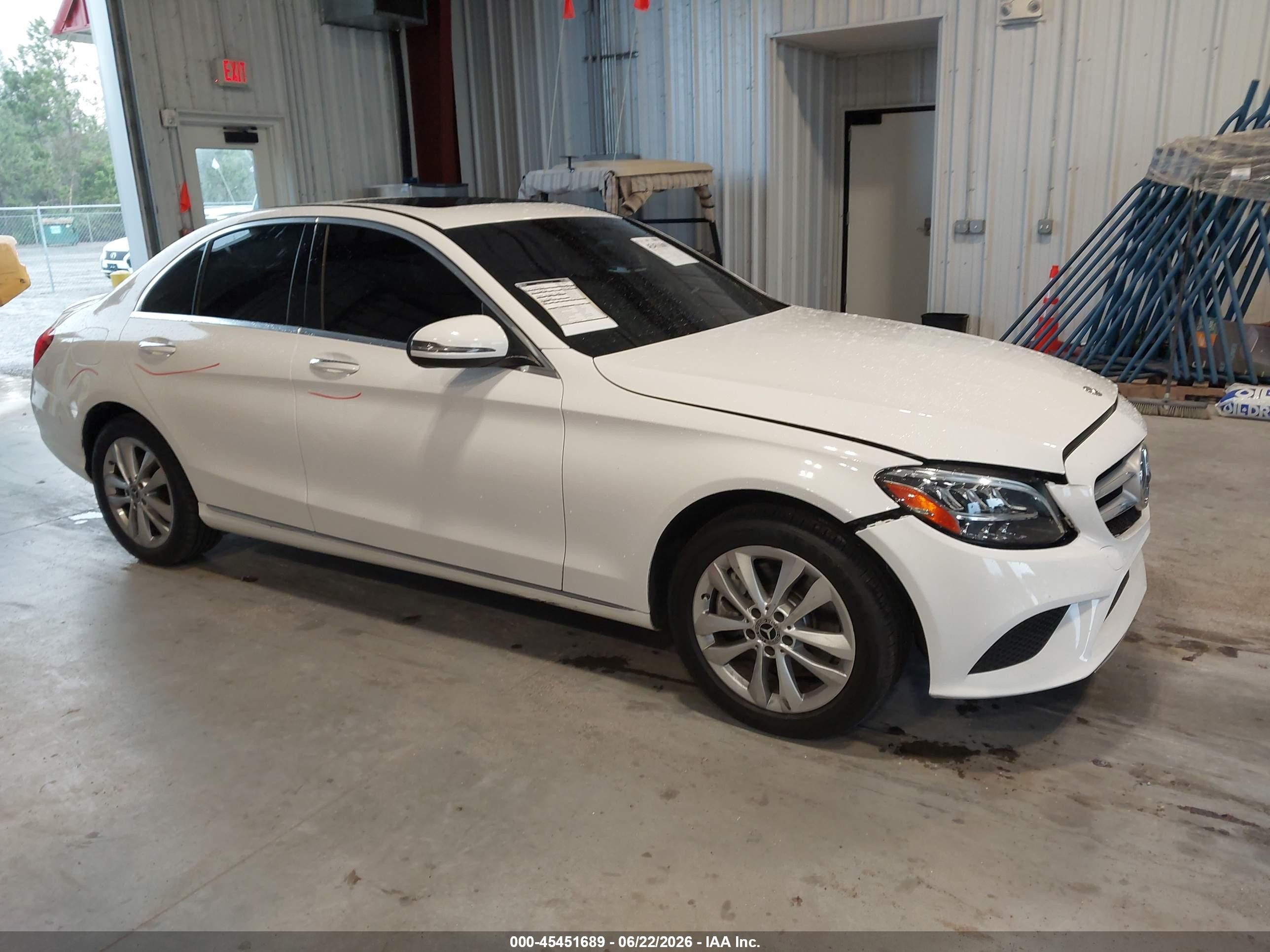 2019 Mercedes-Benz C 300, VIN 55SWF8EB0KU314820 — Rear end