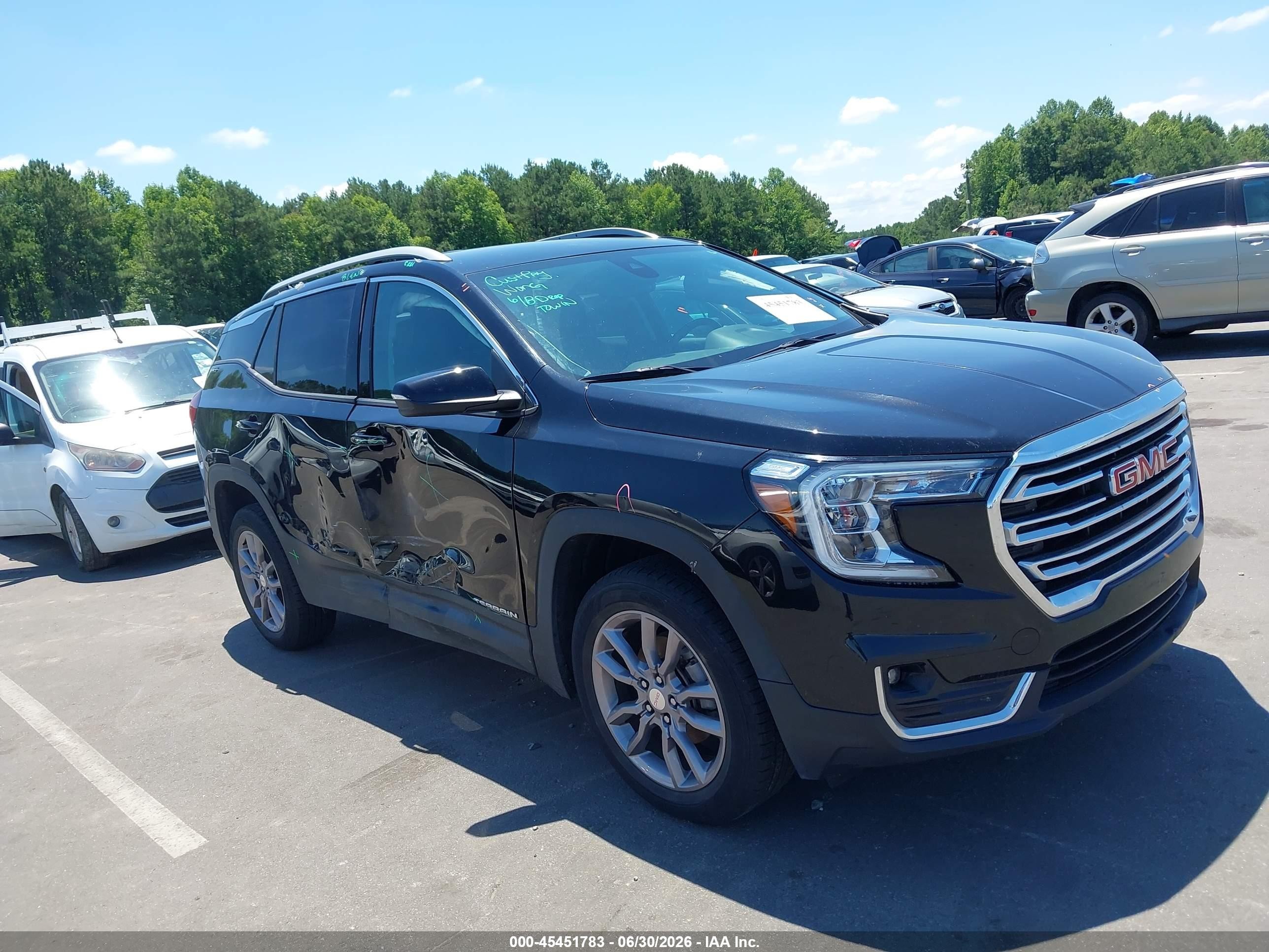 2023 GMC Terrain SLT, VIN 3GKALVEG0PL190432 — Side